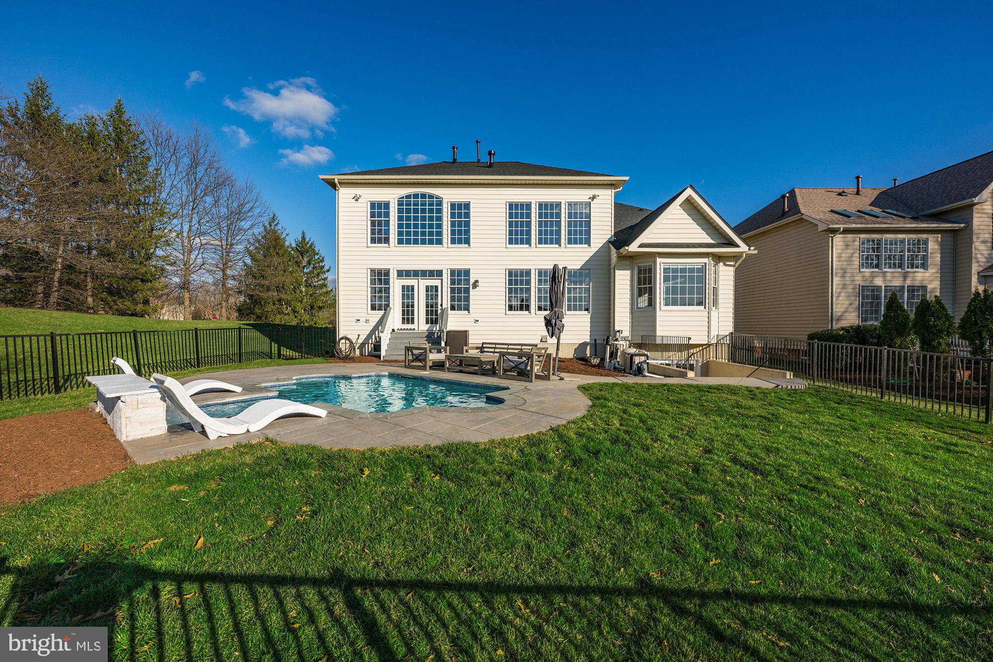 BELMONT COUNTRY CLUB - Residential