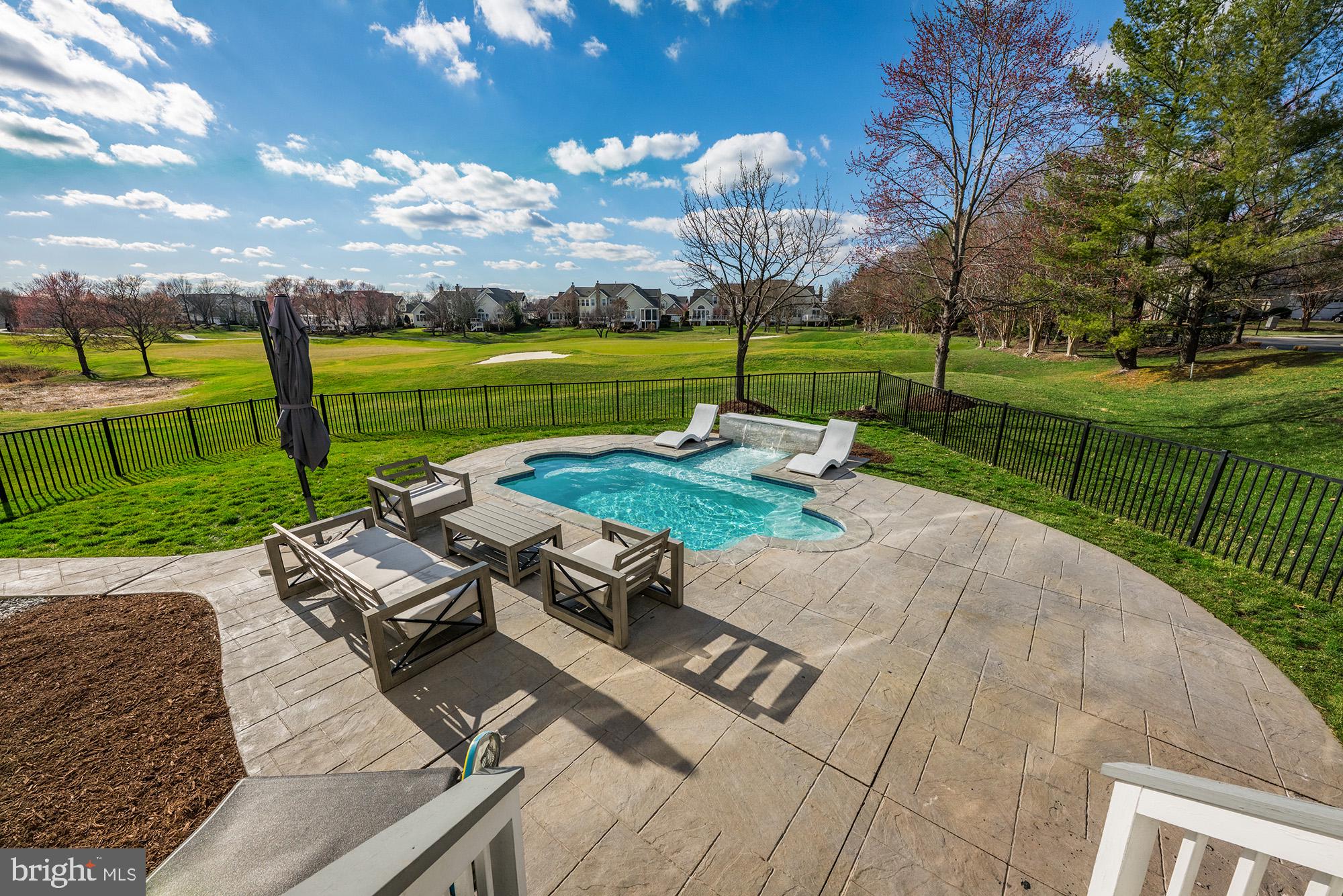 BELMONT COUNTRY CLUB - Residential