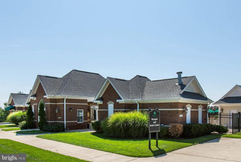 listing image 75