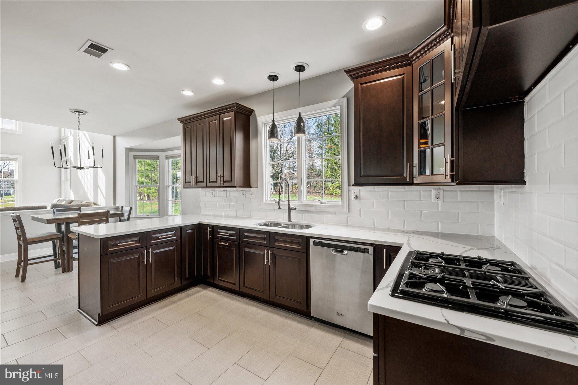 BELMONT COUNTRY CLUB - Residential