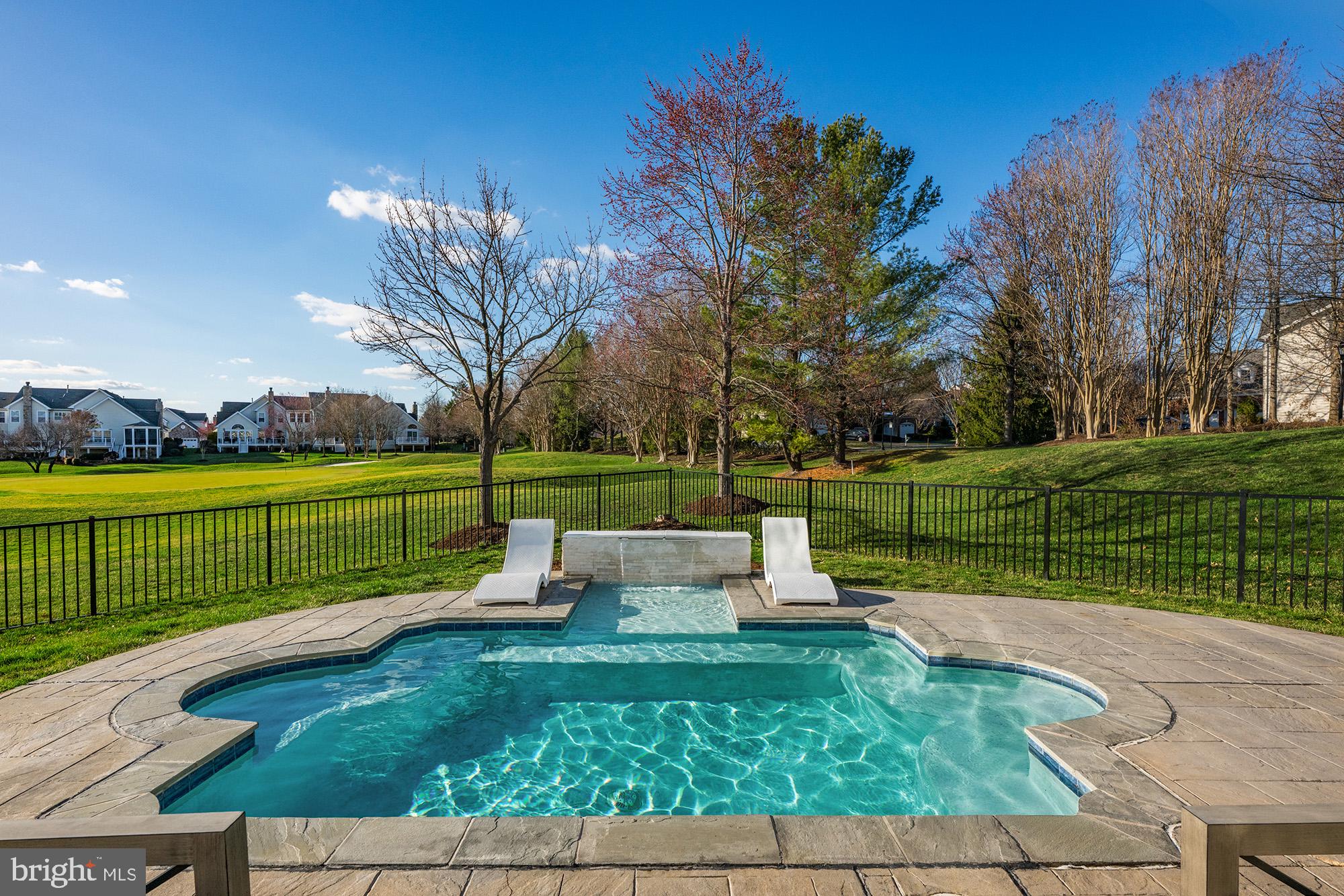 BELMONT COUNTRY CLUB - Residential