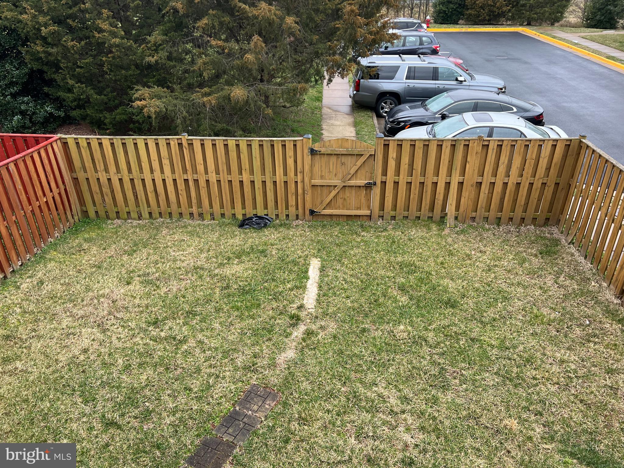 POTOMAC CROSSING - Residential Lease