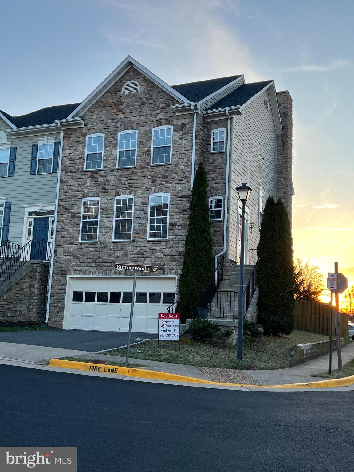 POTOMAC CROSSING - Residential Lease