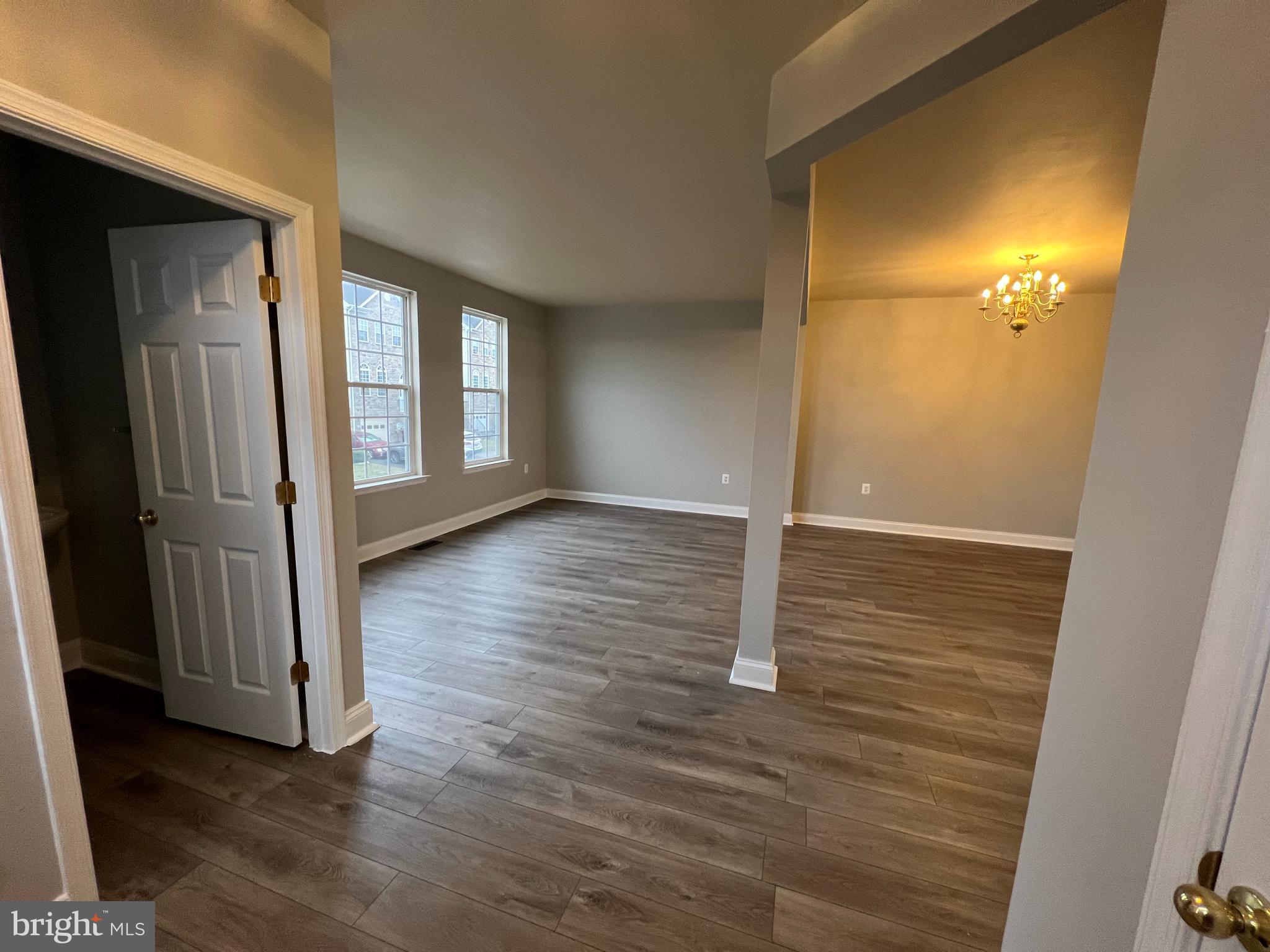 POTOMAC CROSSING - Residential Lease