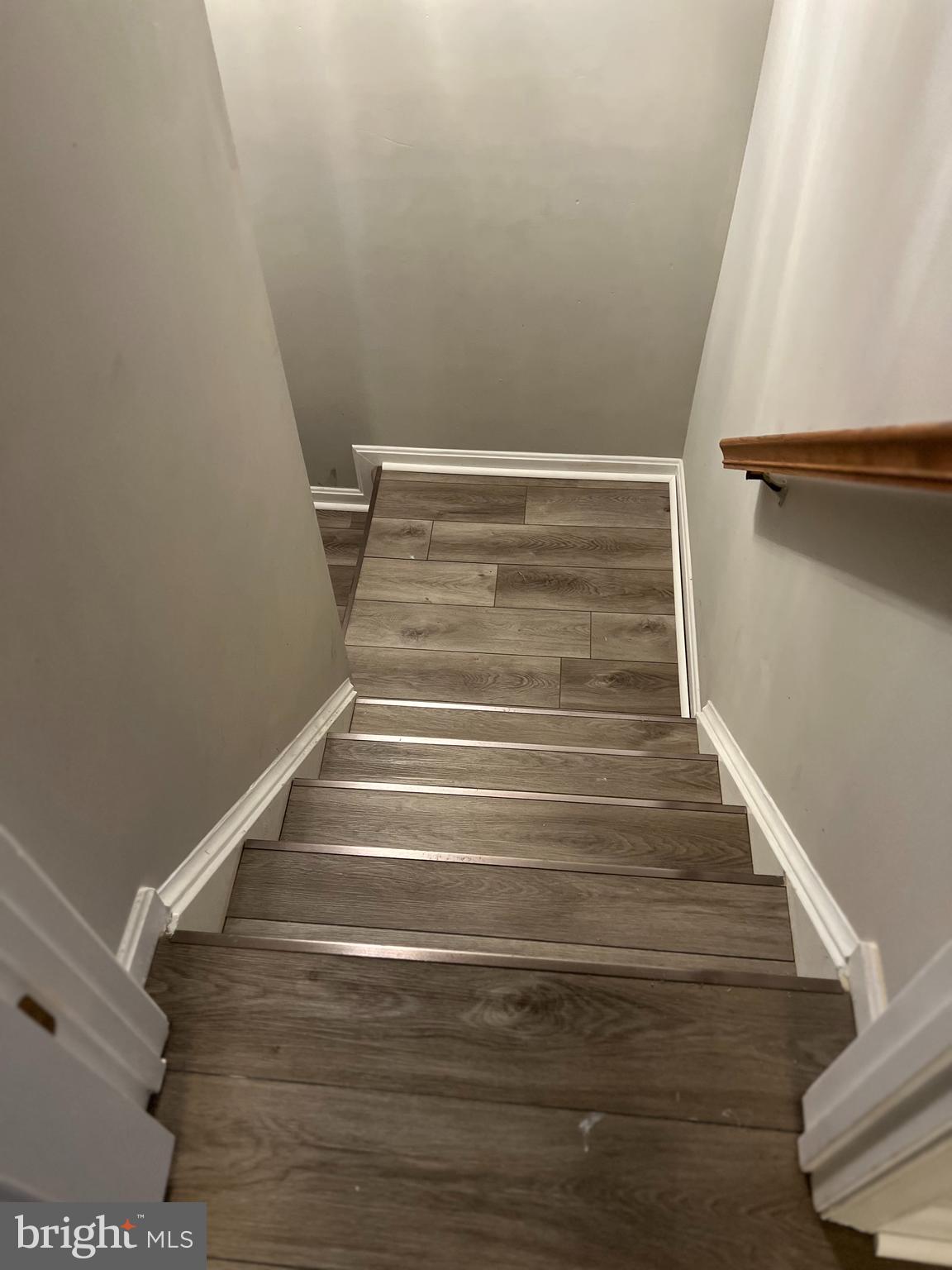 POTOMAC CROSSING - Residential Lease