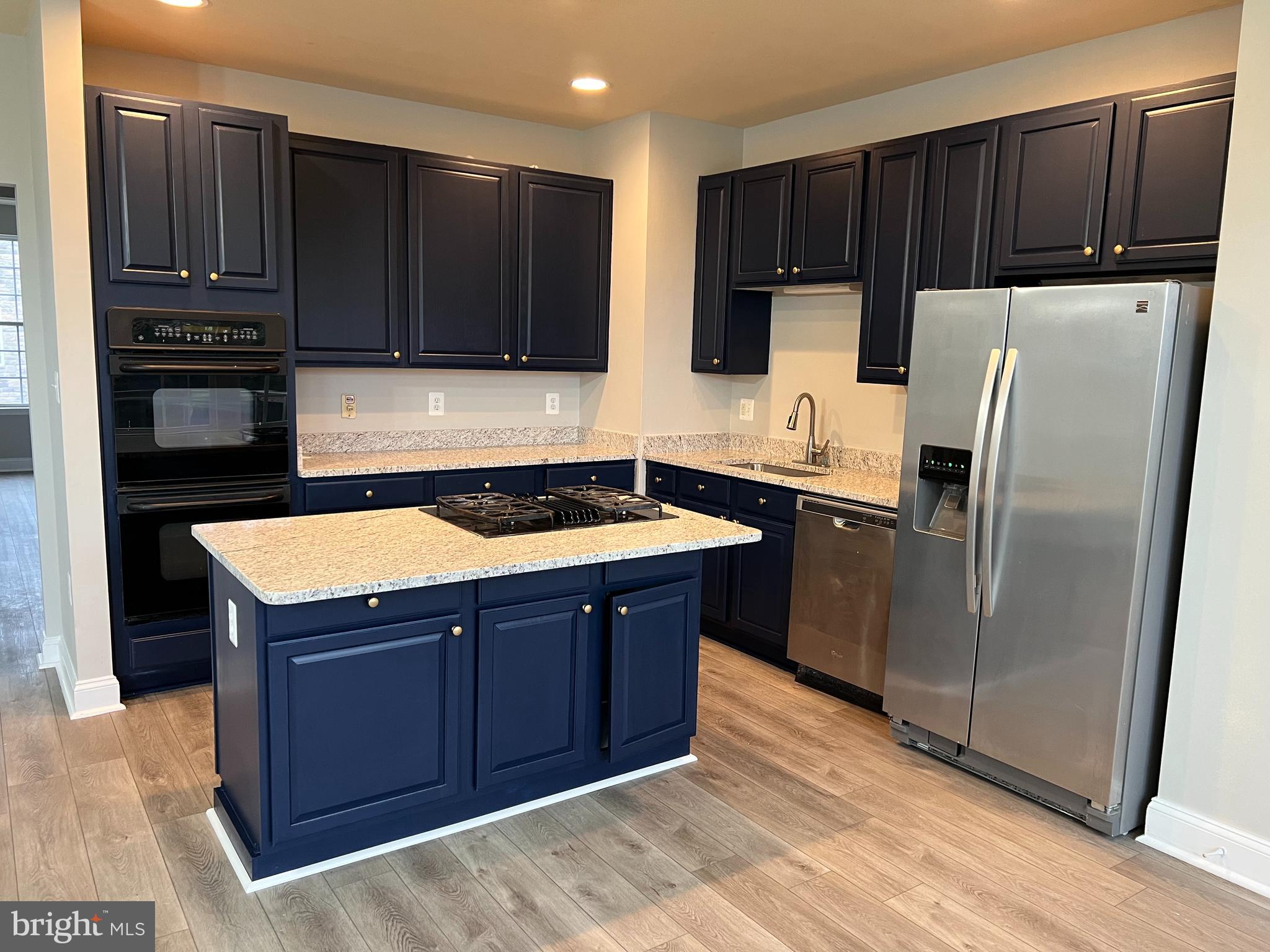 POTOMAC CROSSING - Residential Lease