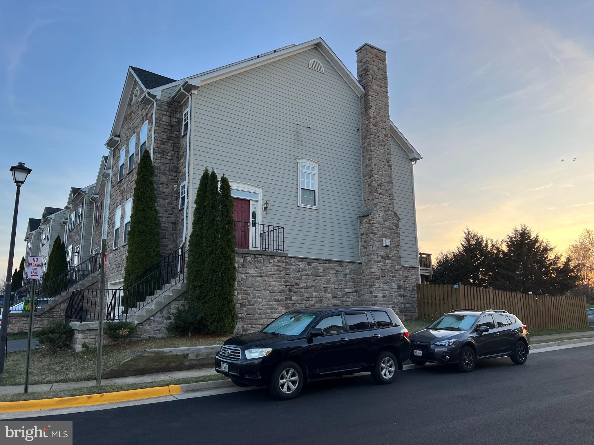 POTOMAC CROSSING - Residential Lease