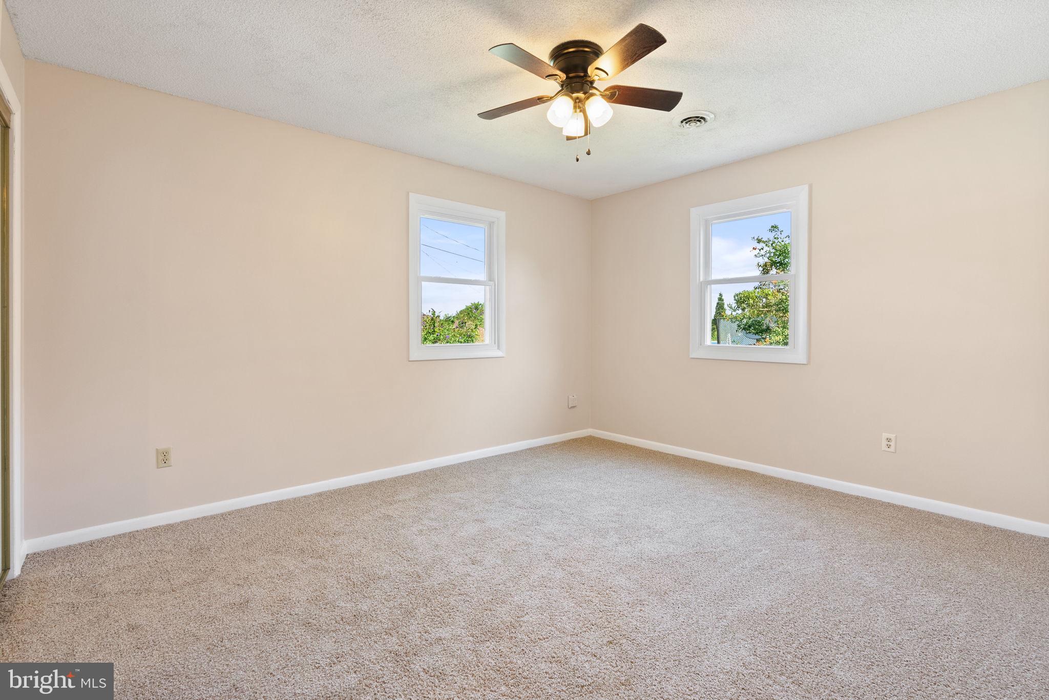 SKY-LIN PARK - Residential