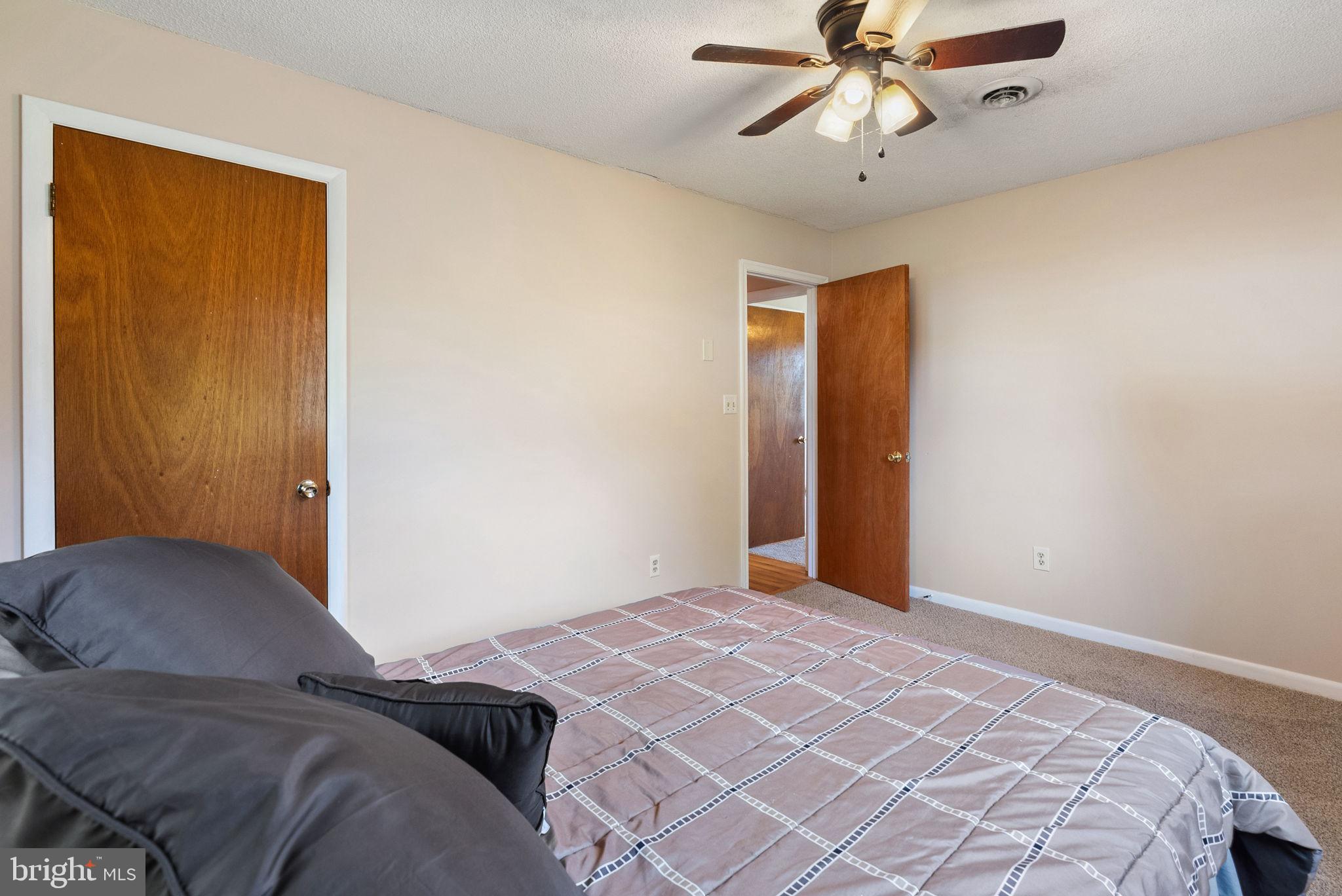 SKY-LIN PARK - Residential