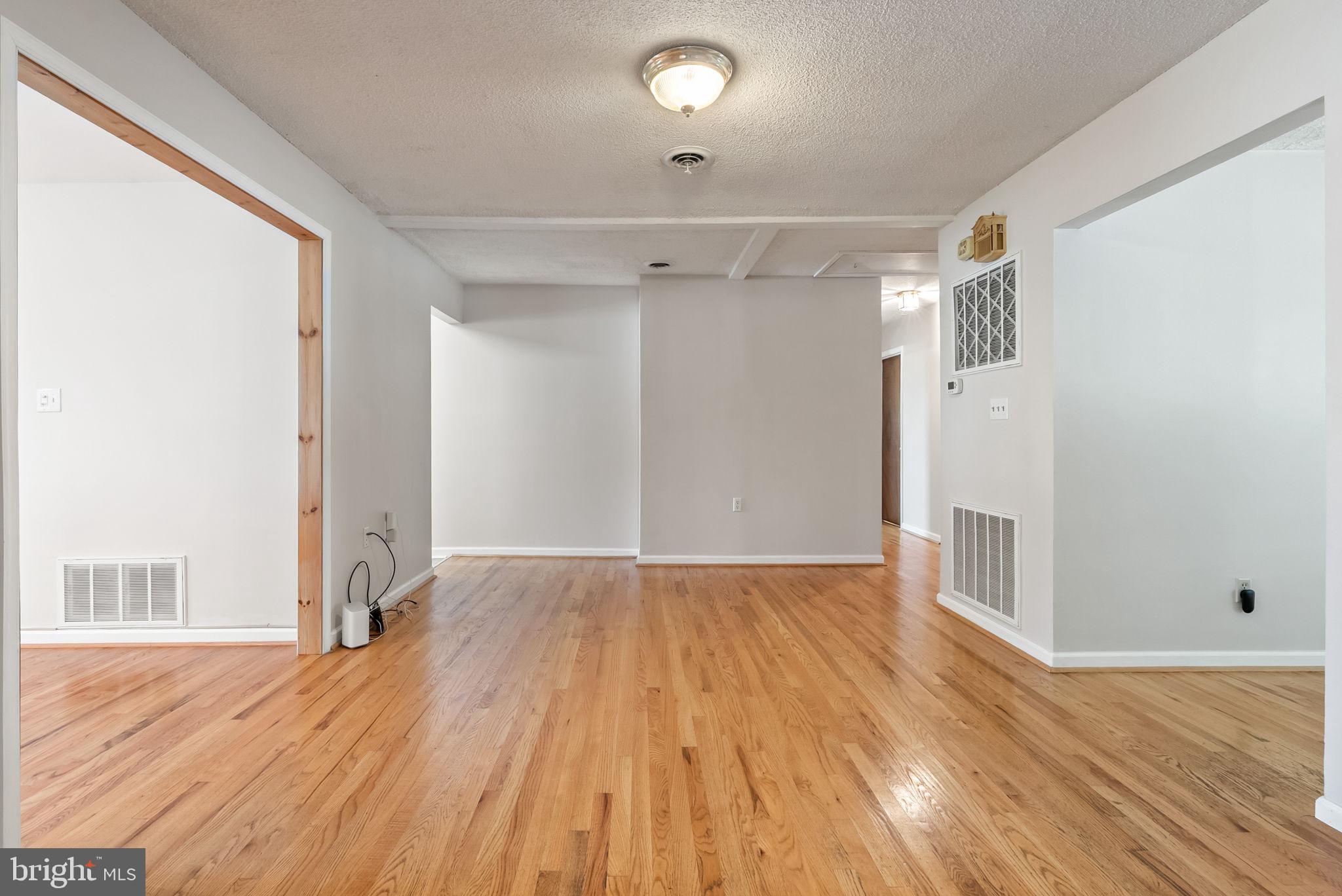 SKY-LIN PARK - Residential