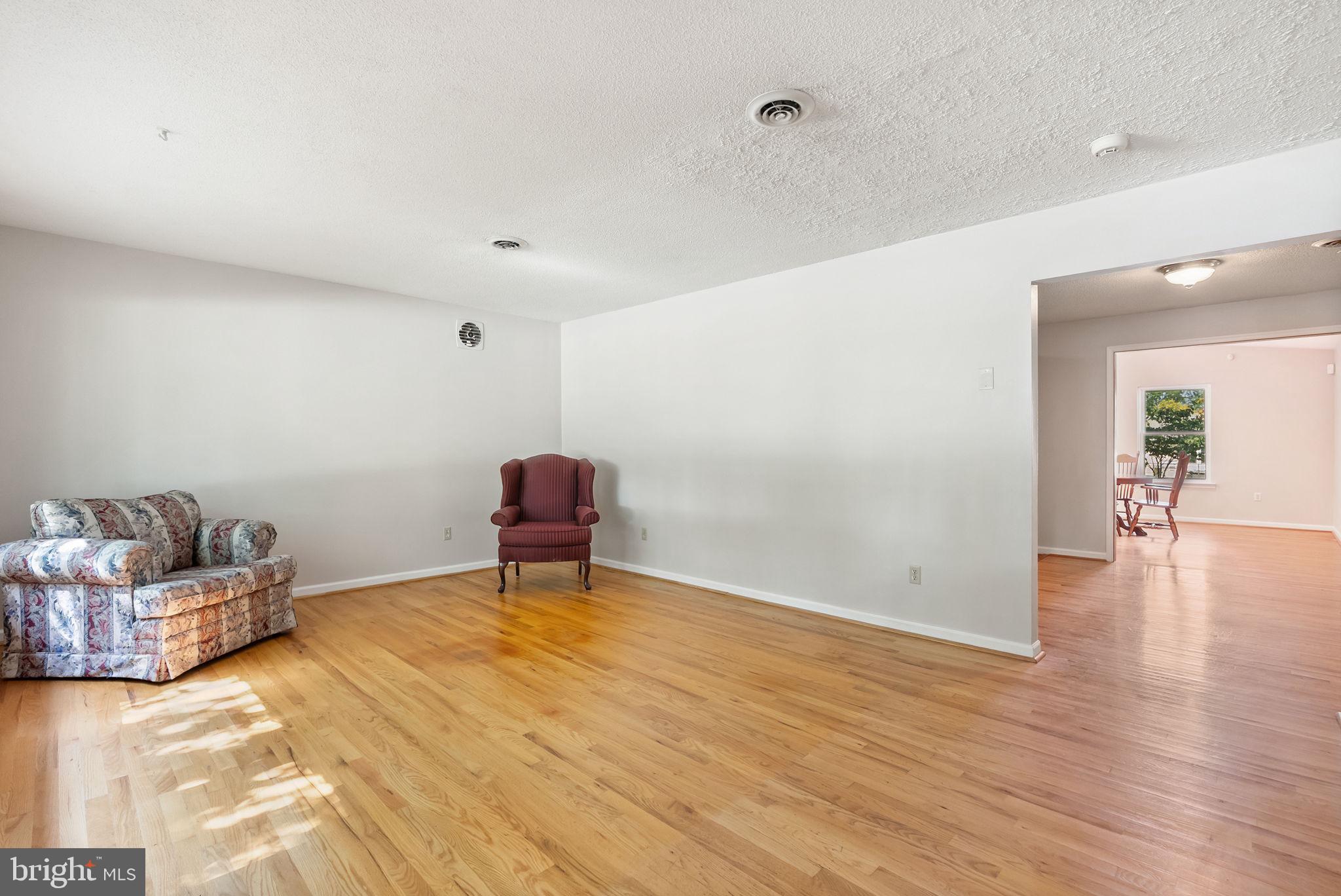 SKY-LIN PARK - Residential