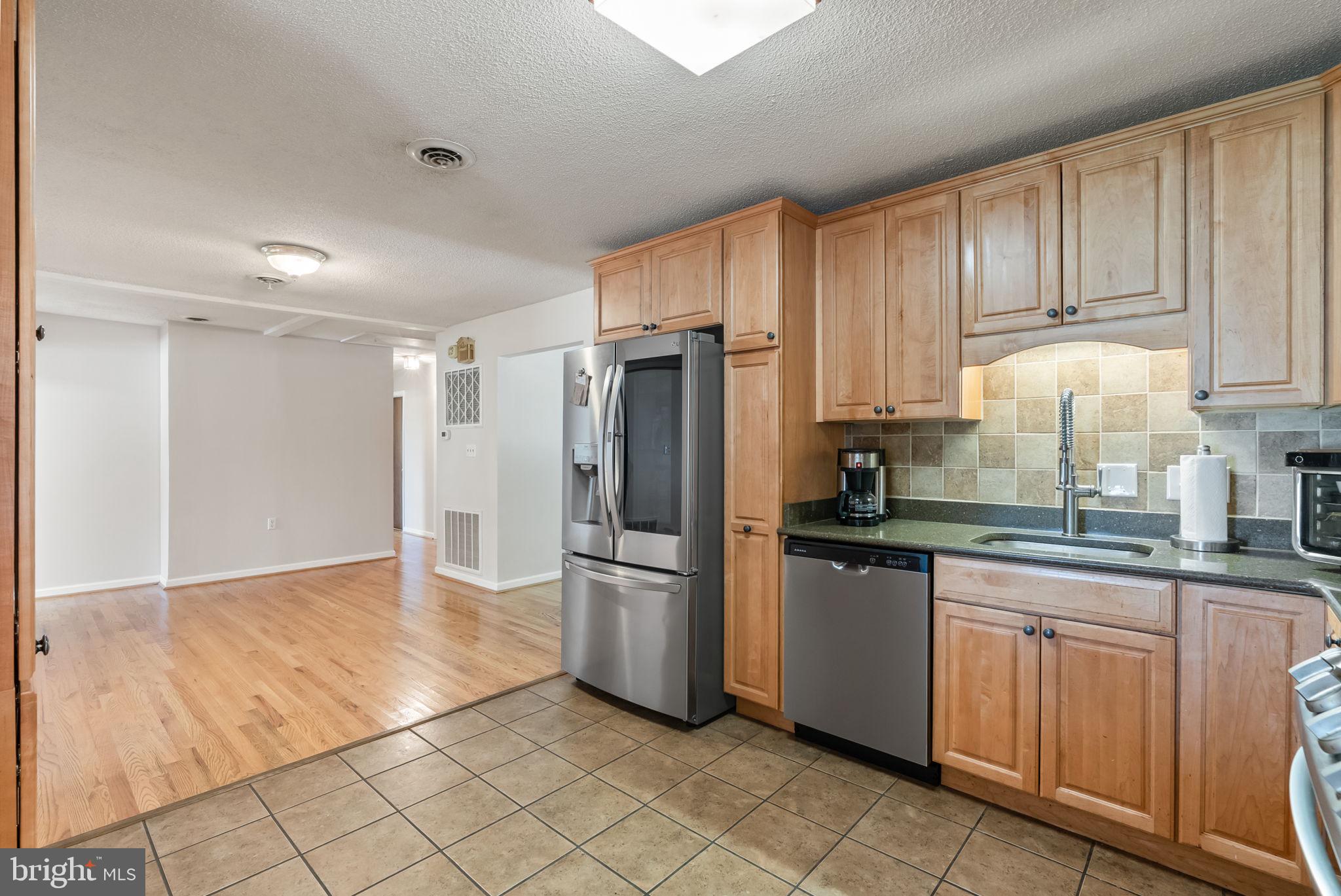 SKY-LIN PARK - Residential