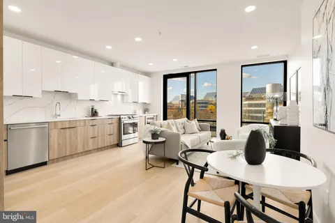 4111 Connecticut Avenue NW Unit PENTHOUSE-601, Washington, DC MLS: DCDC2193130