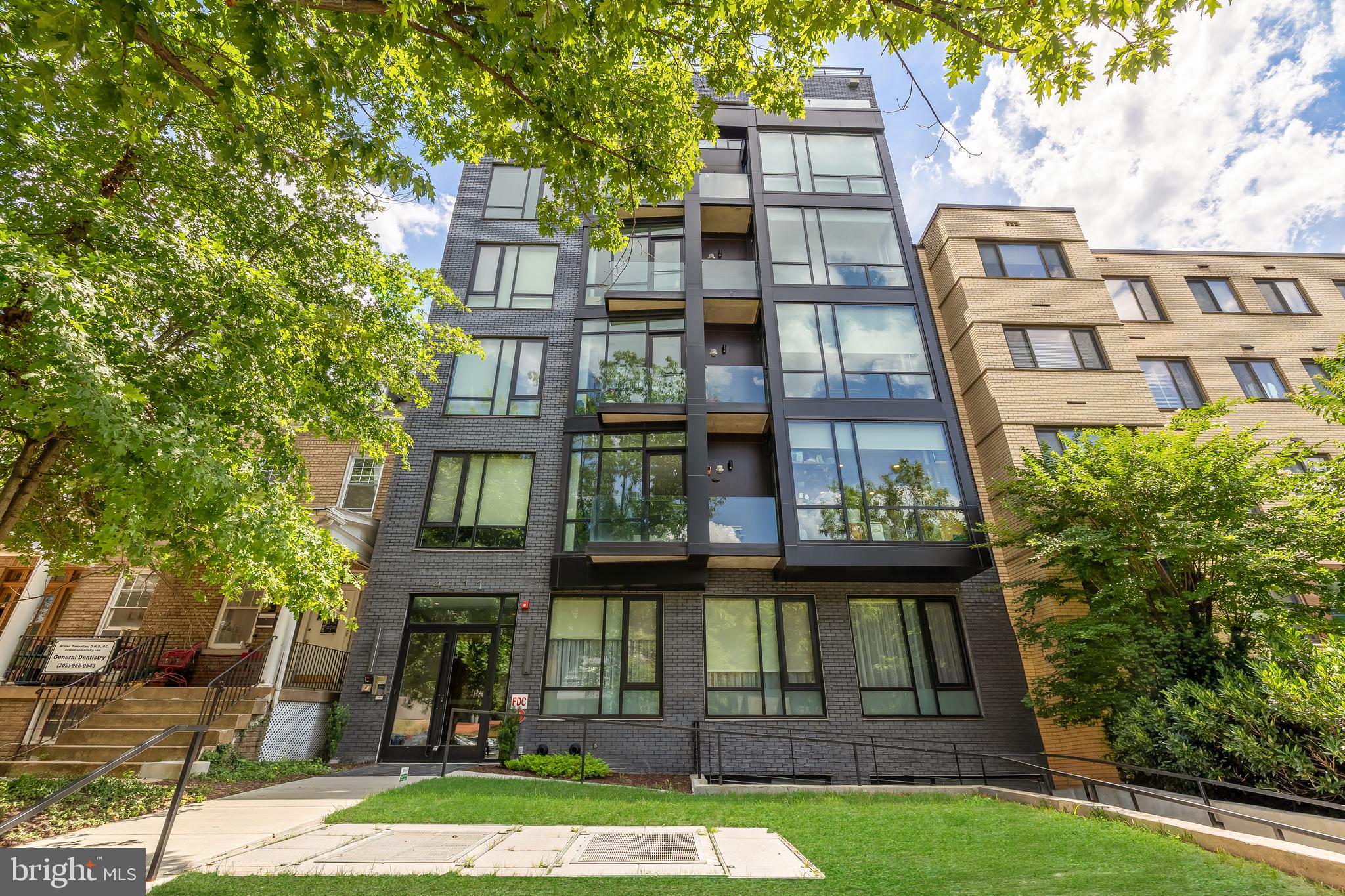 4111 CONNECTICUT AVENUE NW PENTHOUSE-601