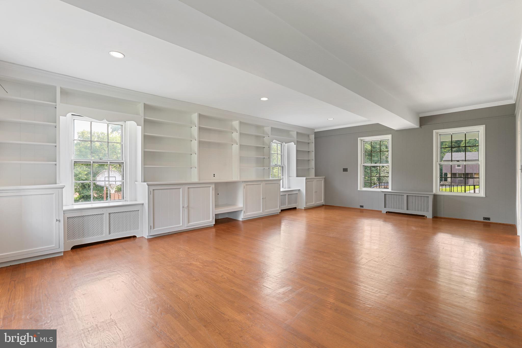 MAYS CHAPEL - Residential