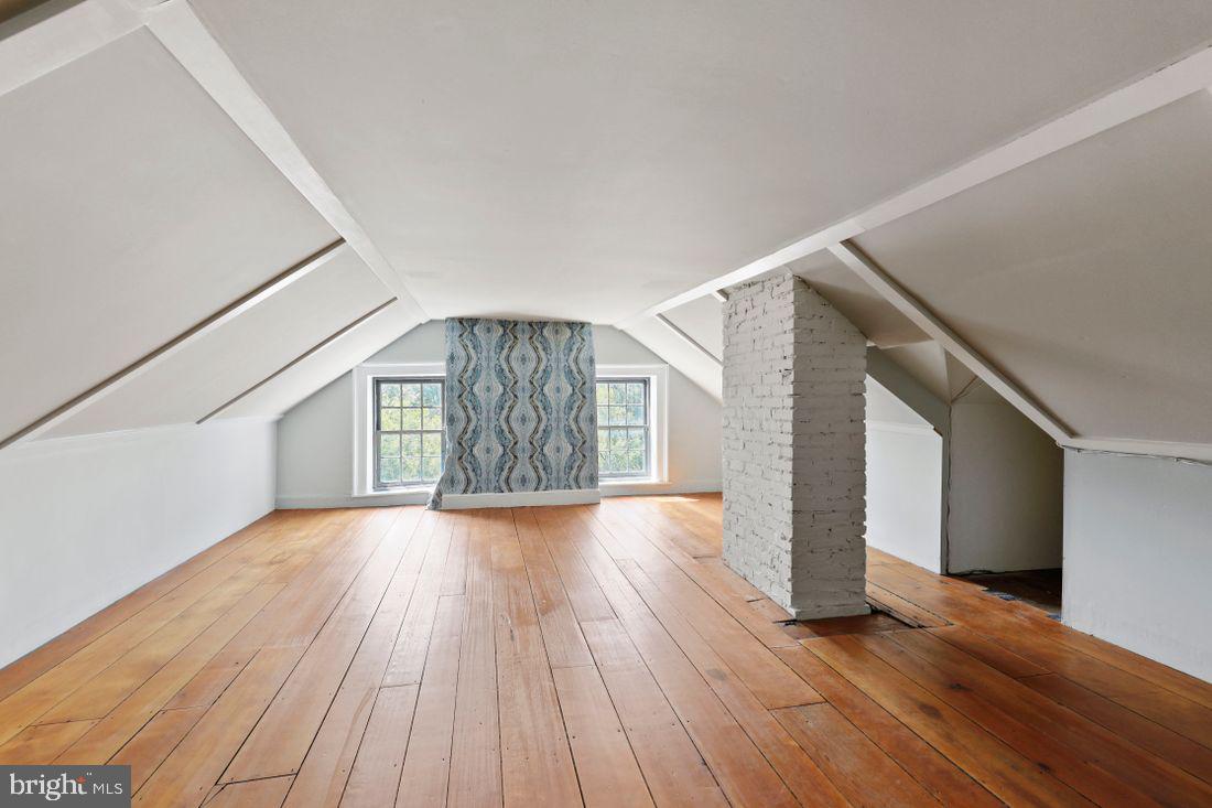 MAYS CHAPEL - Residential