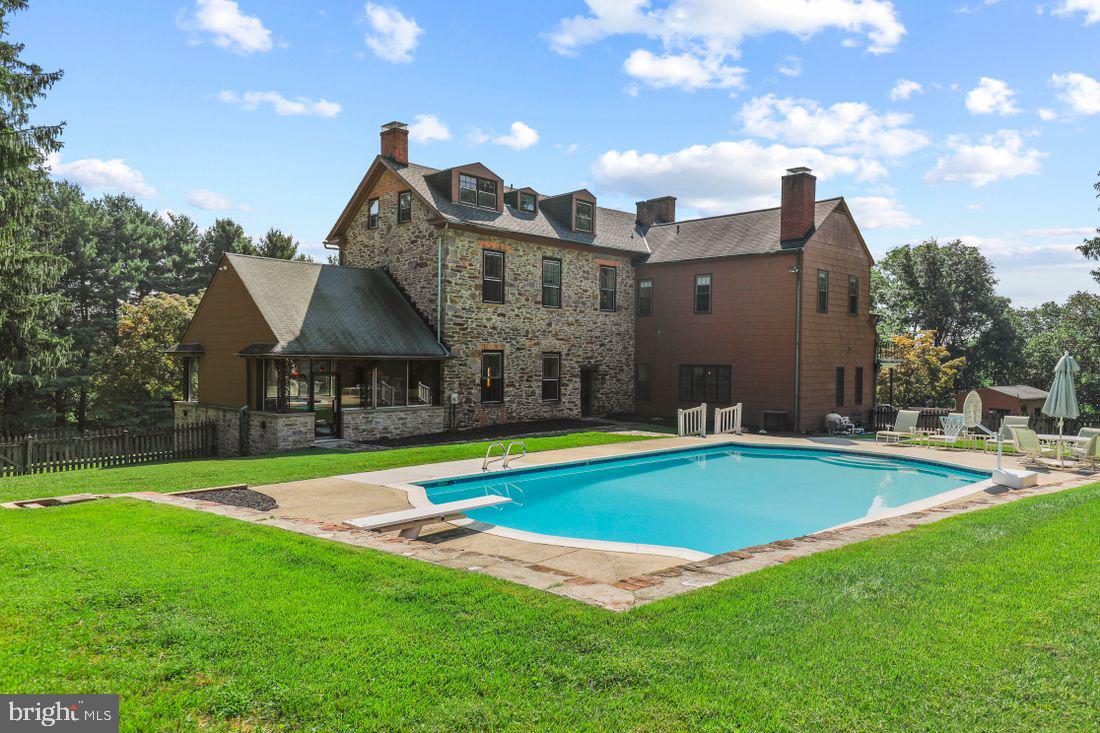 MAYS CHAPEL - Residential