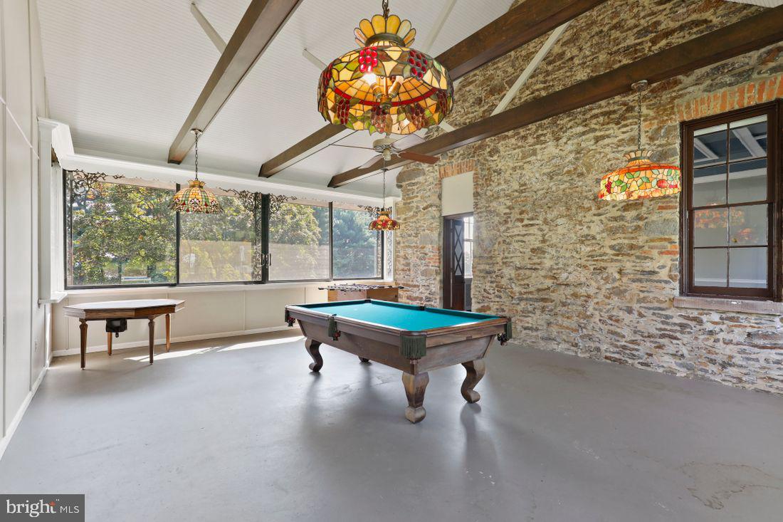 MAYS CHAPEL - Residential