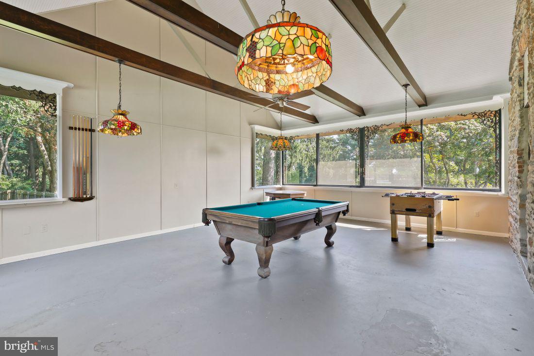 MAYS CHAPEL - Residential