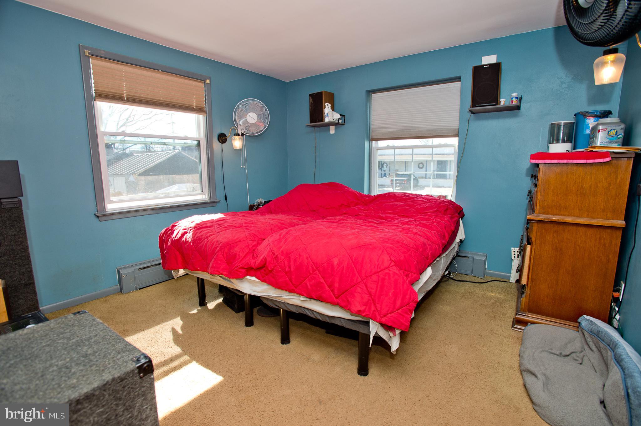 CLIFTON HEIGHTS - Residential