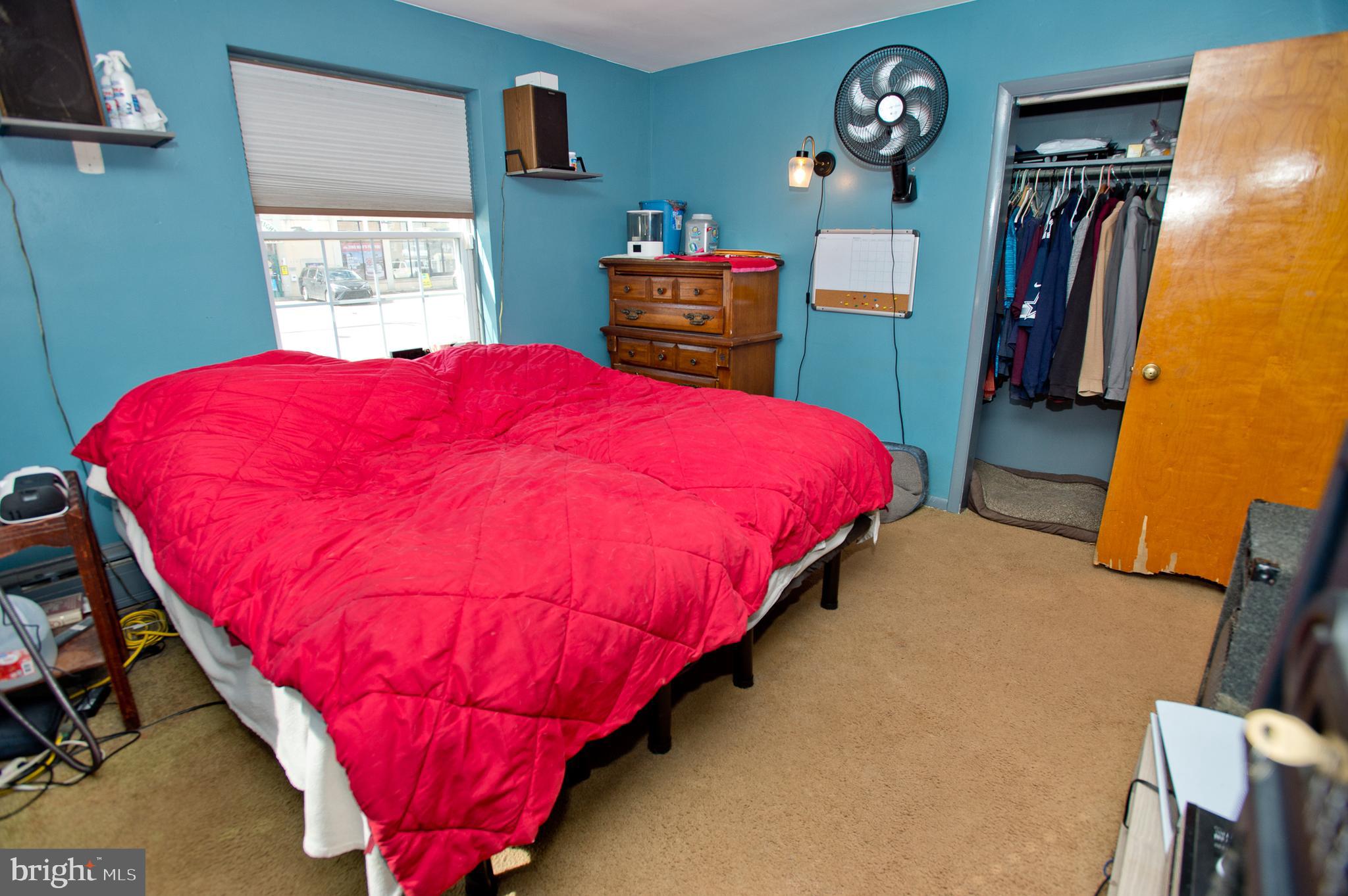 CLIFTON HEIGHTS - Residential