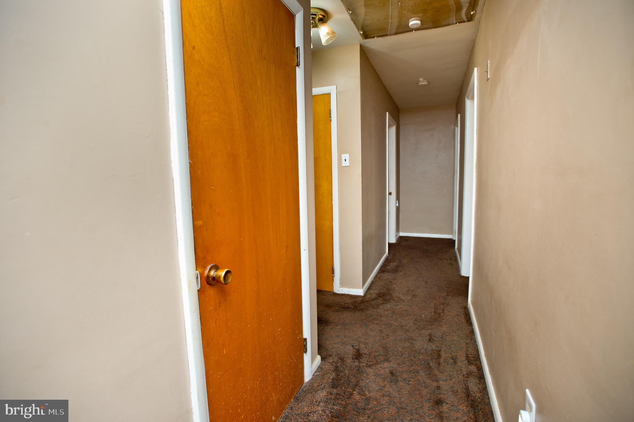 CLIFTON HEIGHTS - Residential