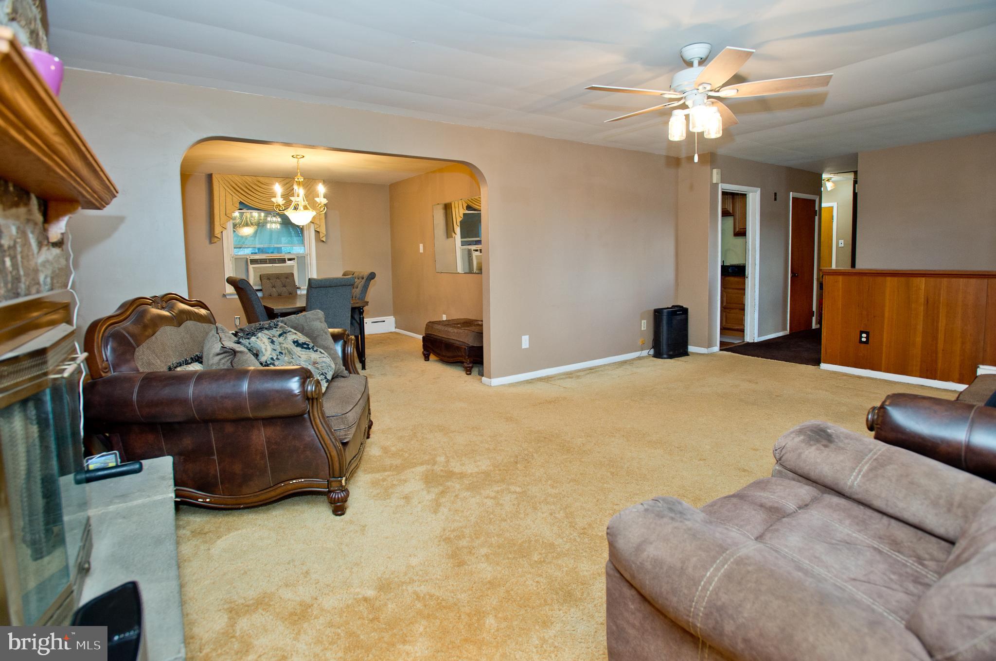 CLIFTON HEIGHTS - Residential