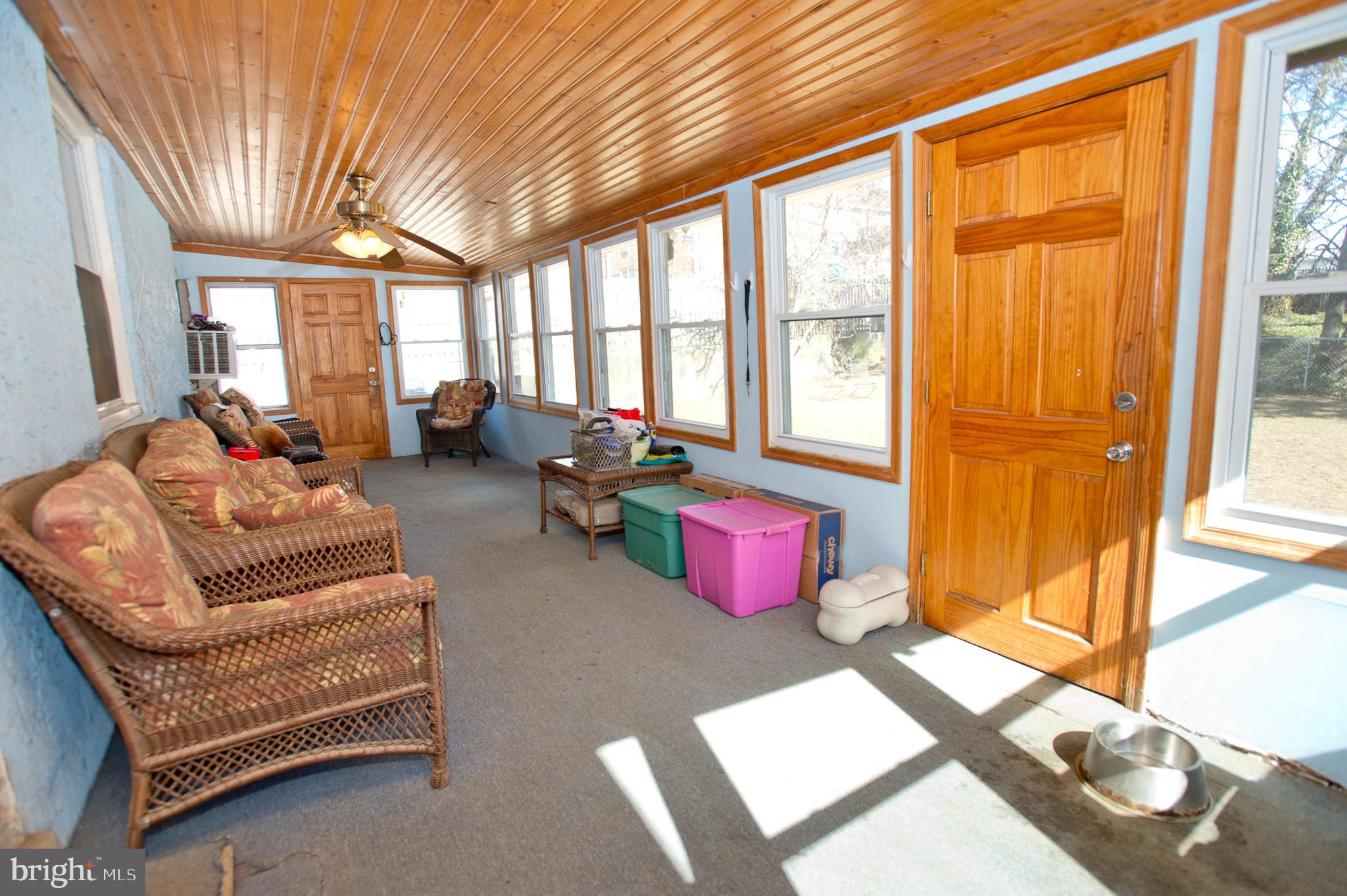 CLIFTON HEIGHTS - Residential