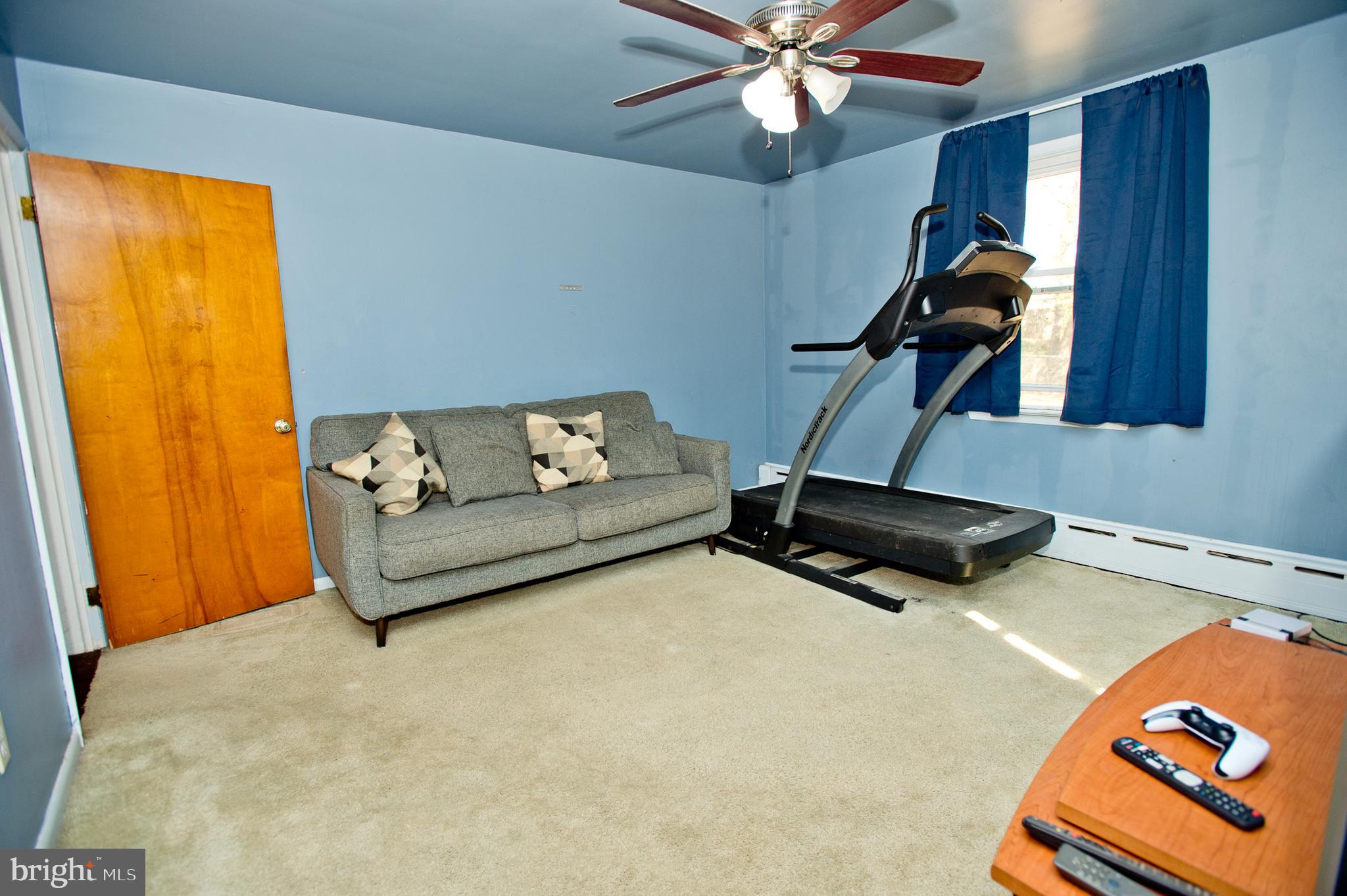 CLIFTON HEIGHTS - Residential