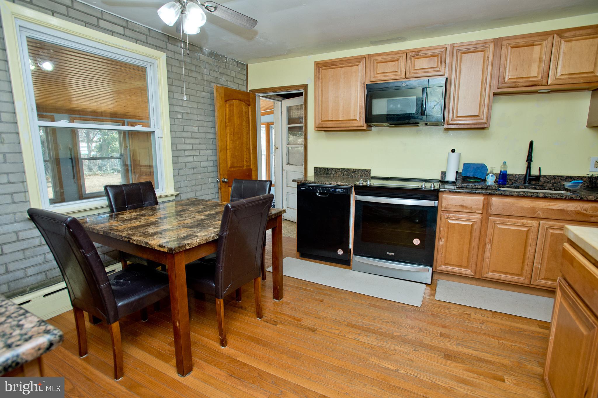 CLIFTON HEIGHTS - Residential