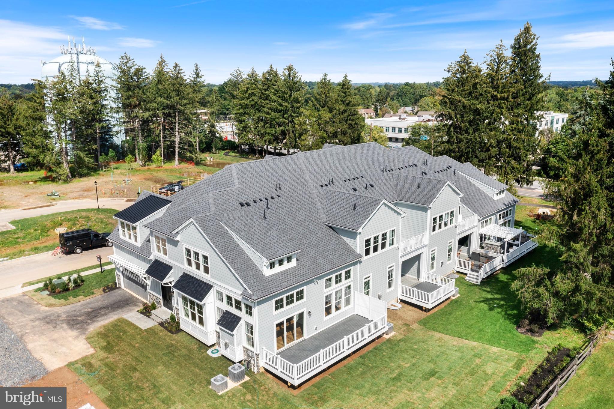 IRONSTONE AT BLUE BELL - Residential