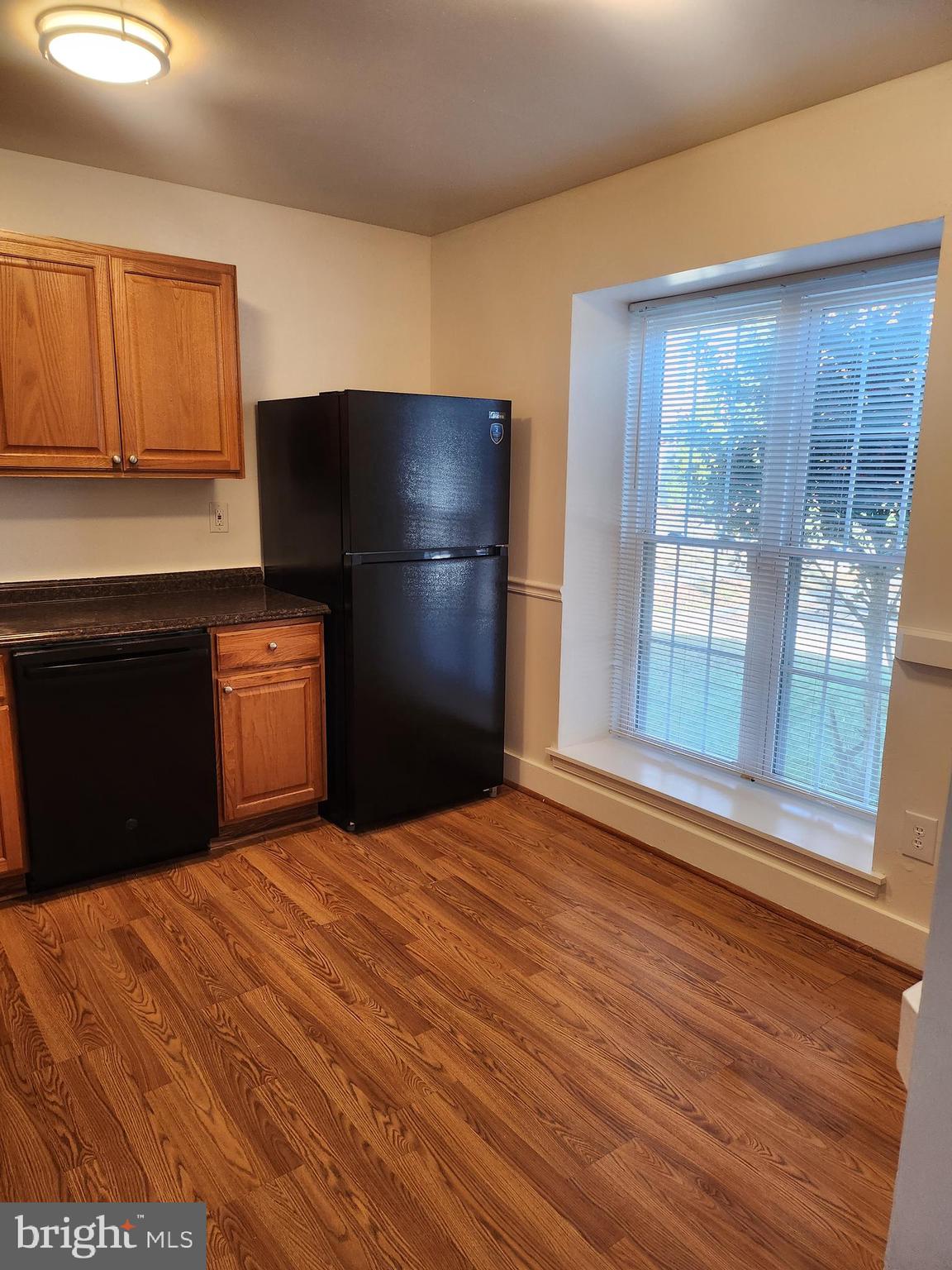 2269 PRINCE OF WALES COURT