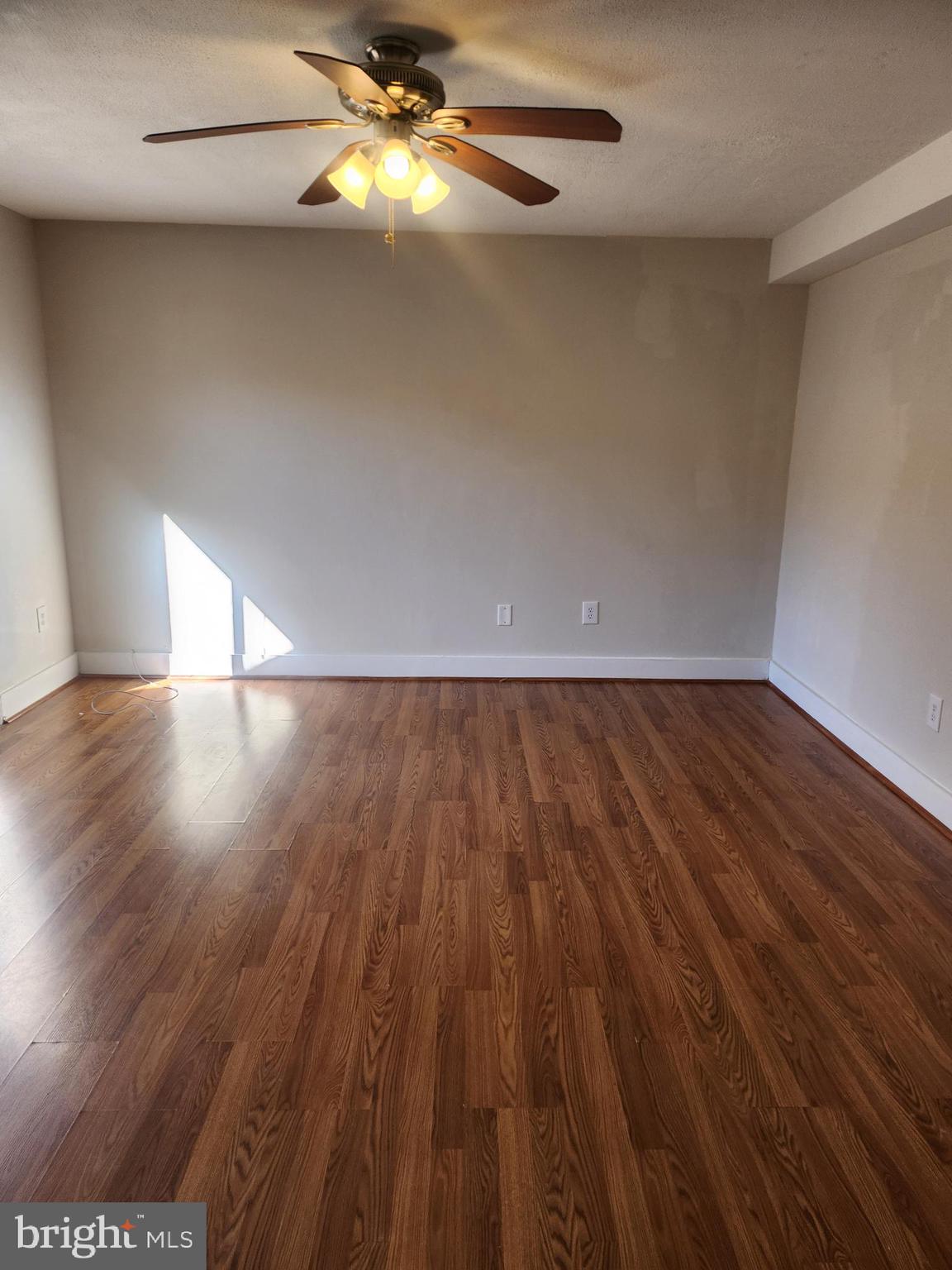 LAKE VILLAGE MANOR - Residential Lease