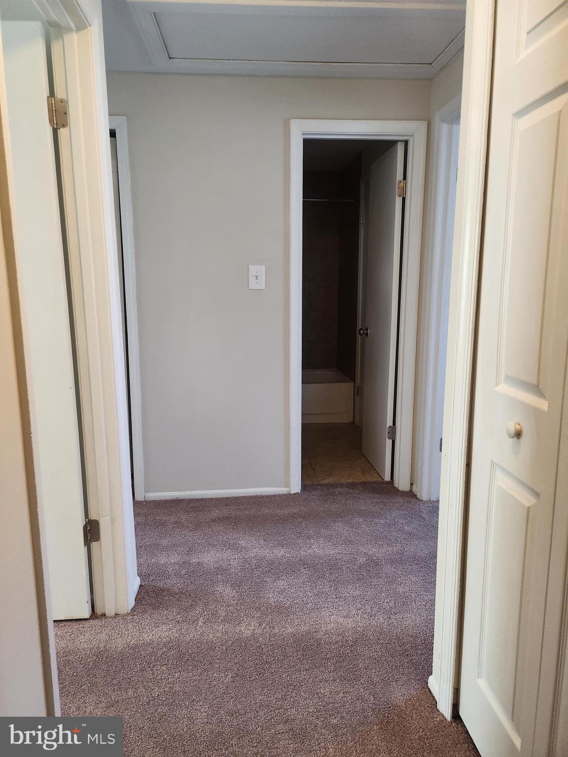 LAKE VILLAGE MANOR - Residential Lease