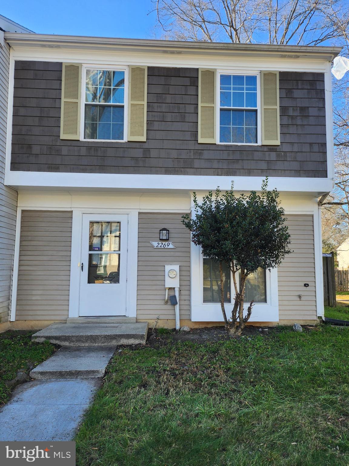 LAKE VILLAGE MANOR - Residential Lease