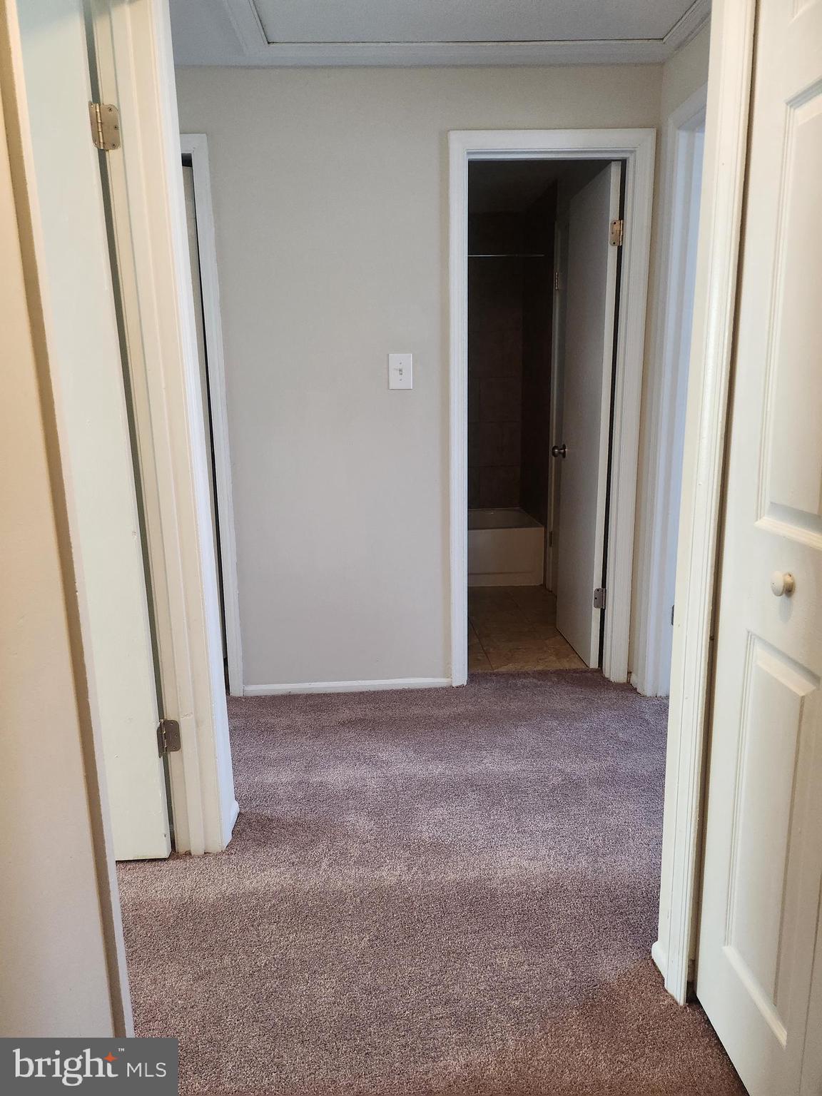 LAKE VILLAGE MANOR - Residential Lease