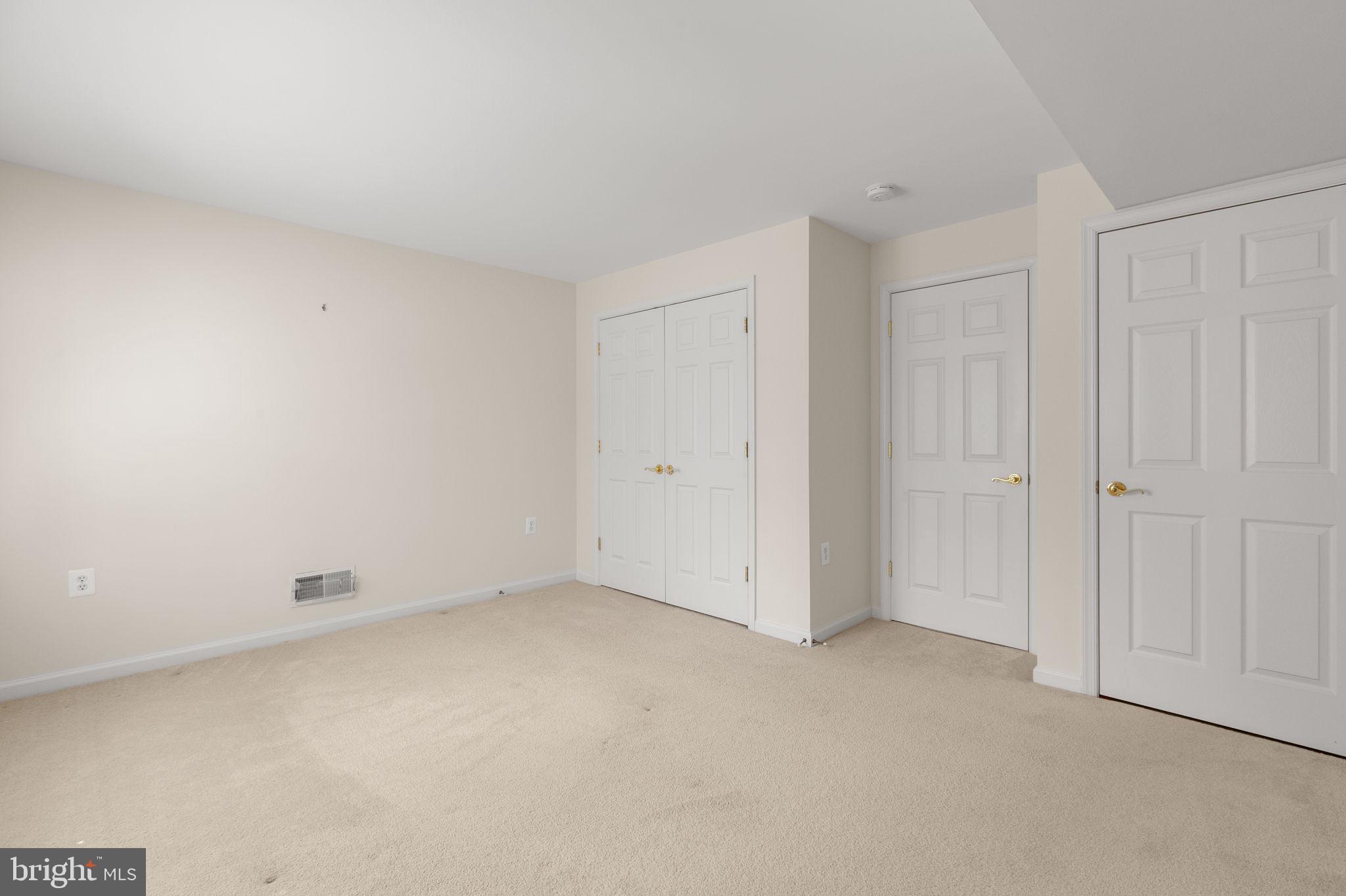 FALLS RUN - Residential