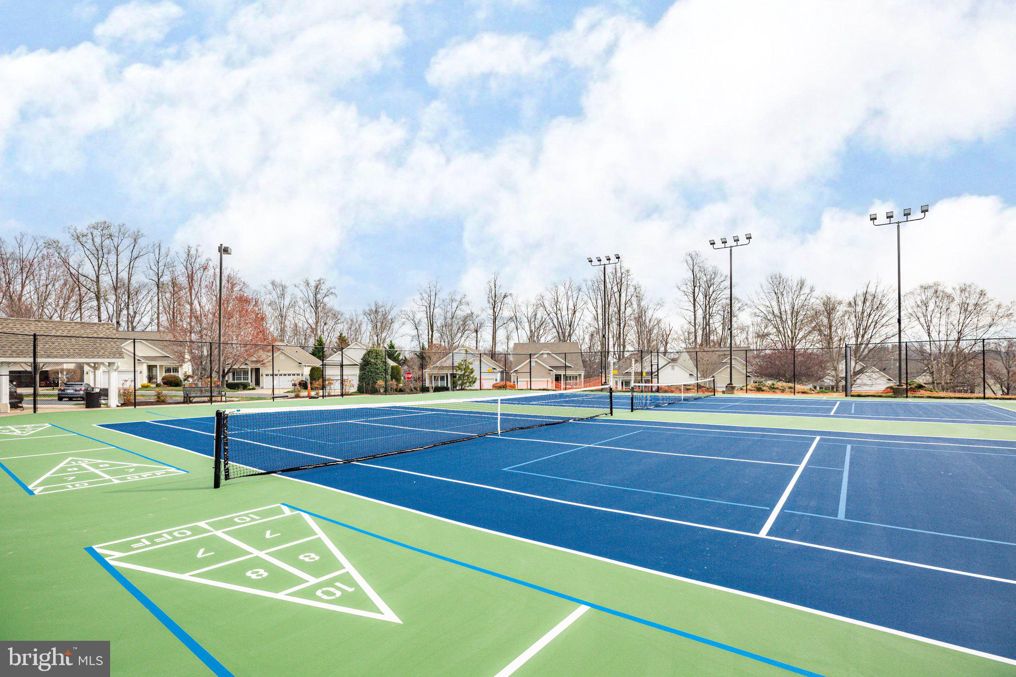 FALLS RUN - Residential