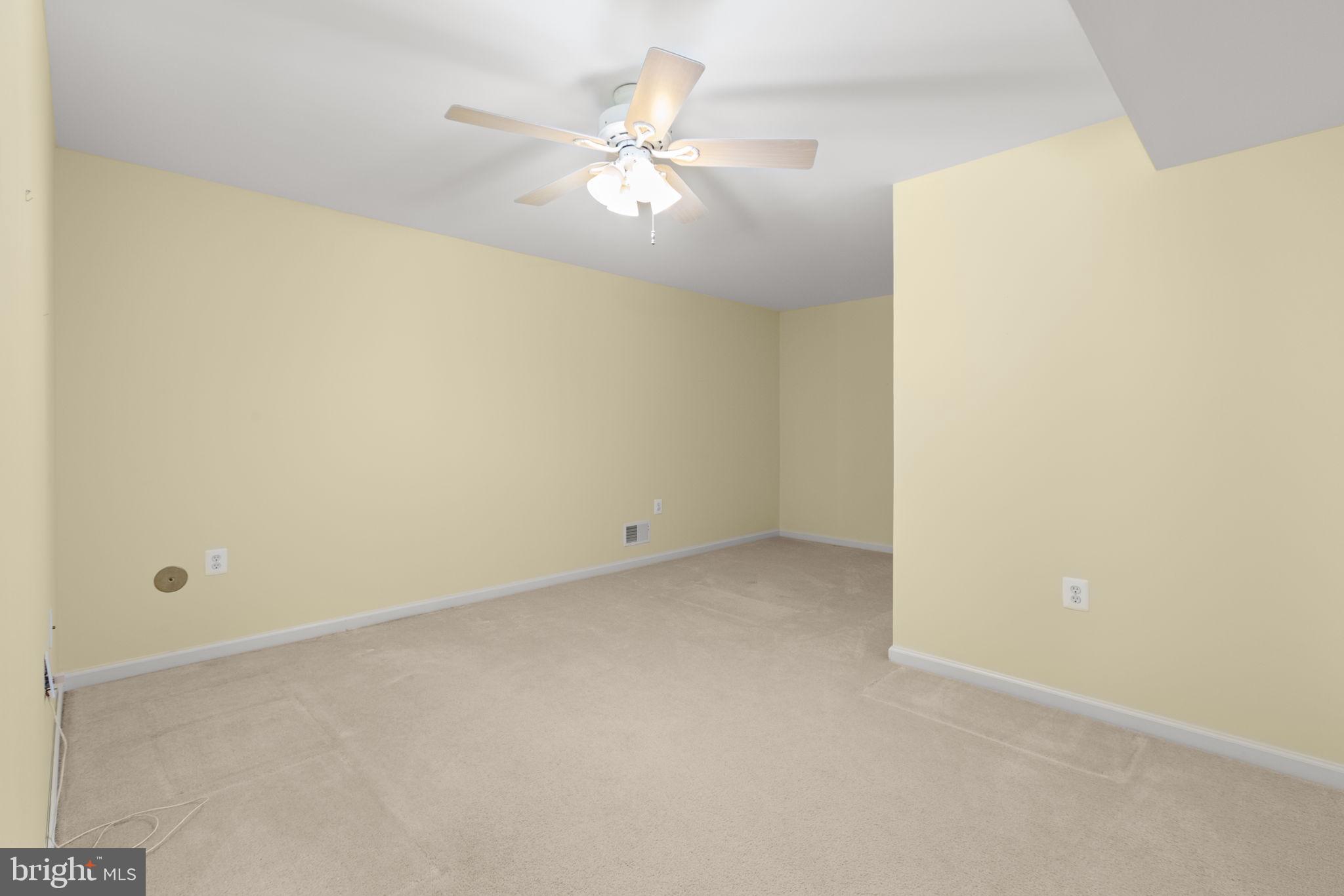 FALLS RUN - Residential