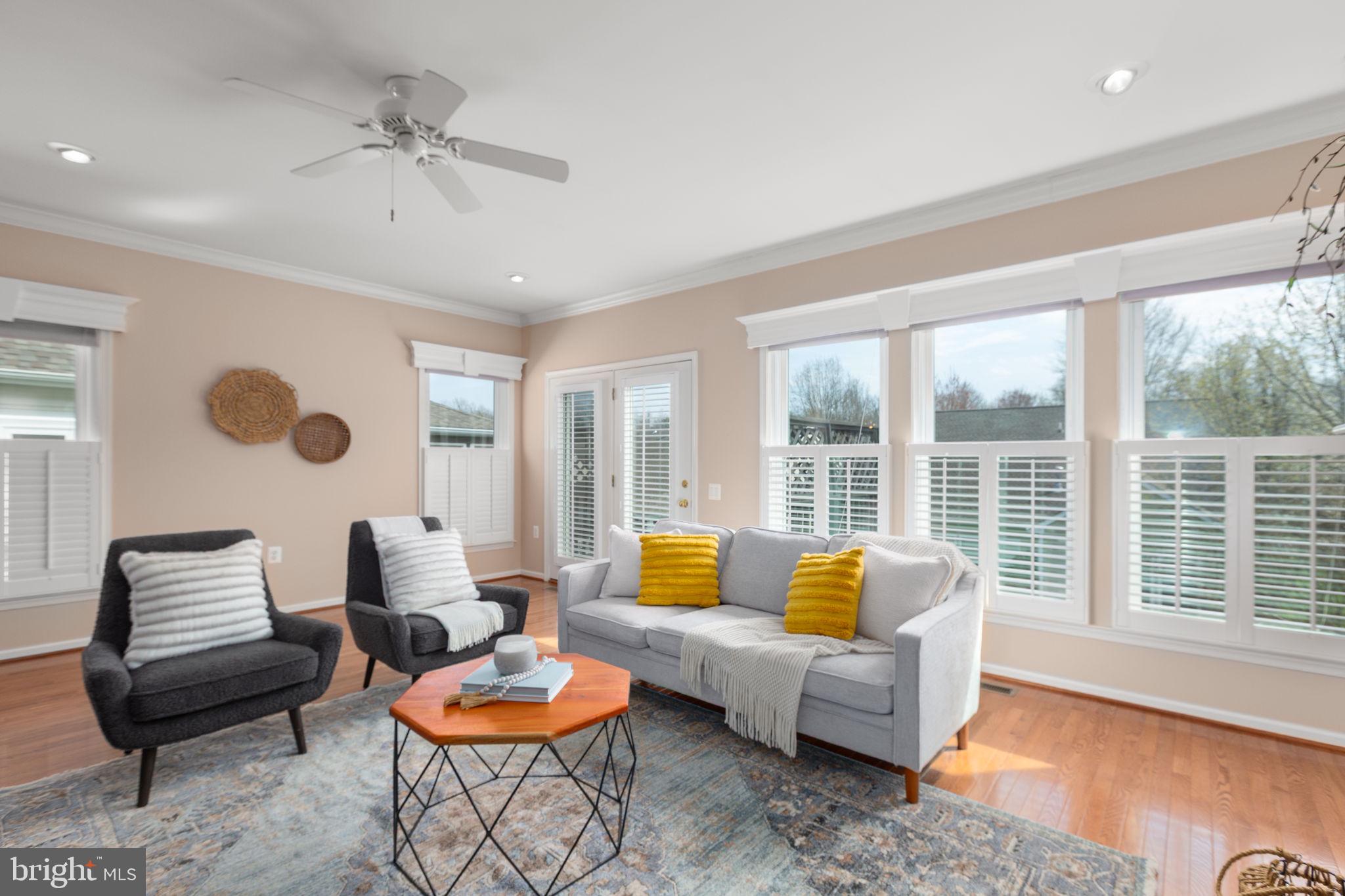 FALLS RUN - Residential