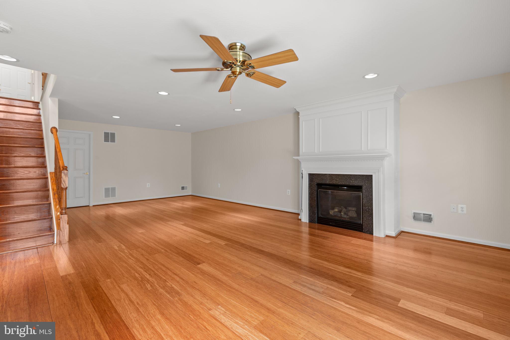 FALLS RUN - Residential