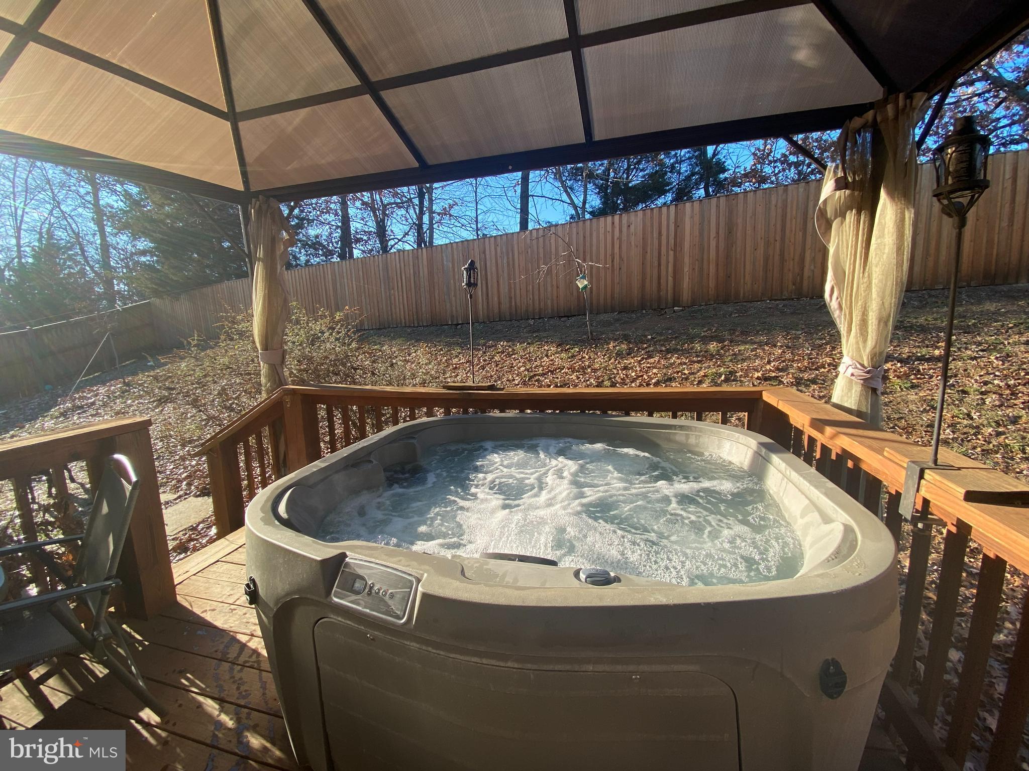 CHESSIE COURT - Residential