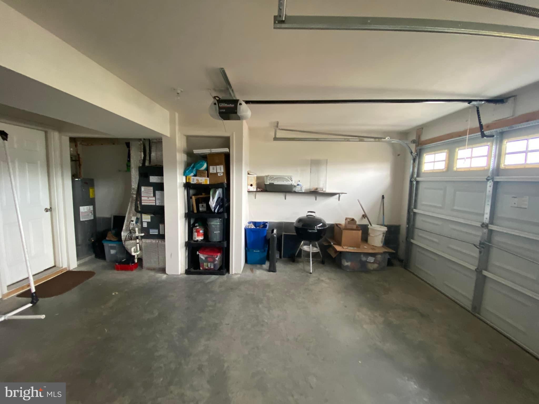 CHESSIE COURT - Residential