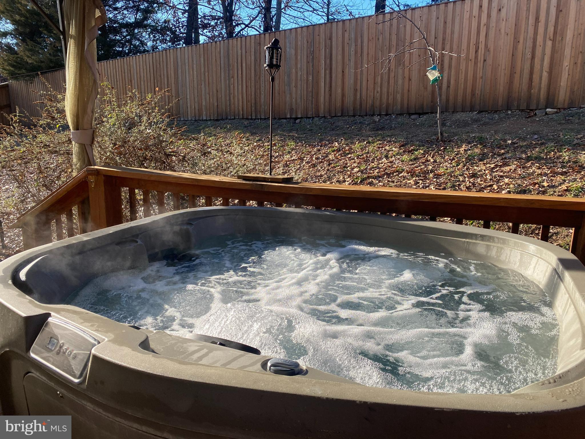 CHESSIE COURT - Residential