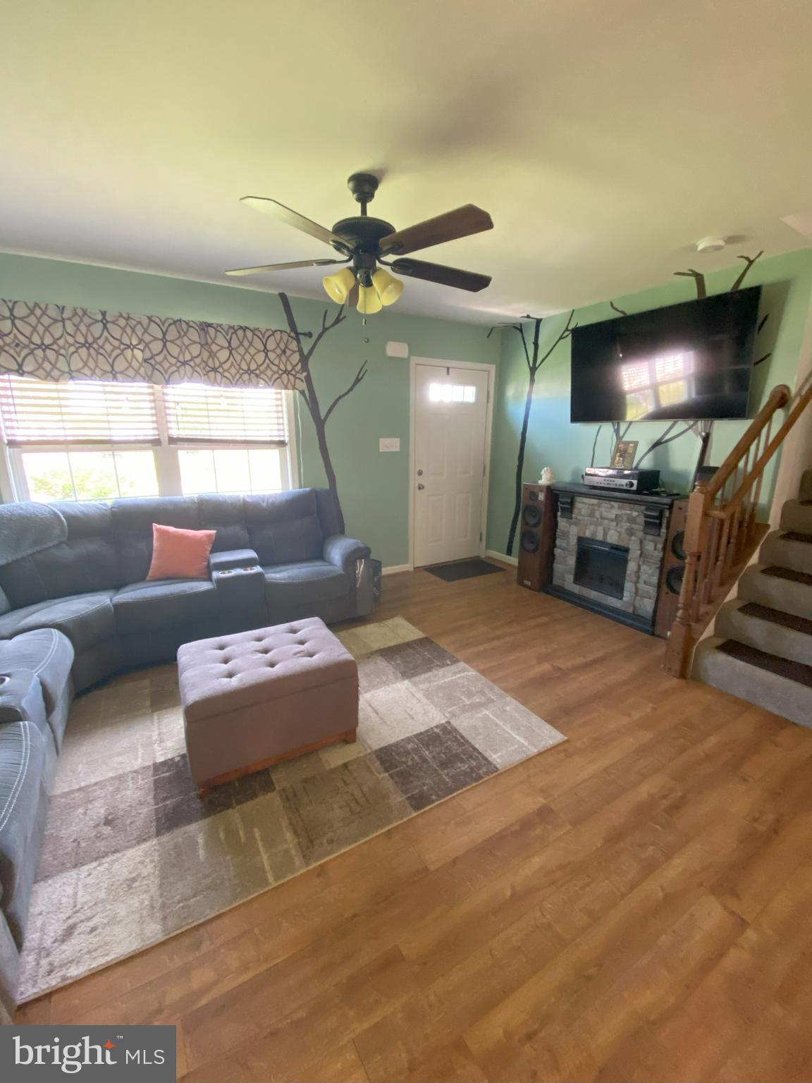 CHESSIE COURT - Residential