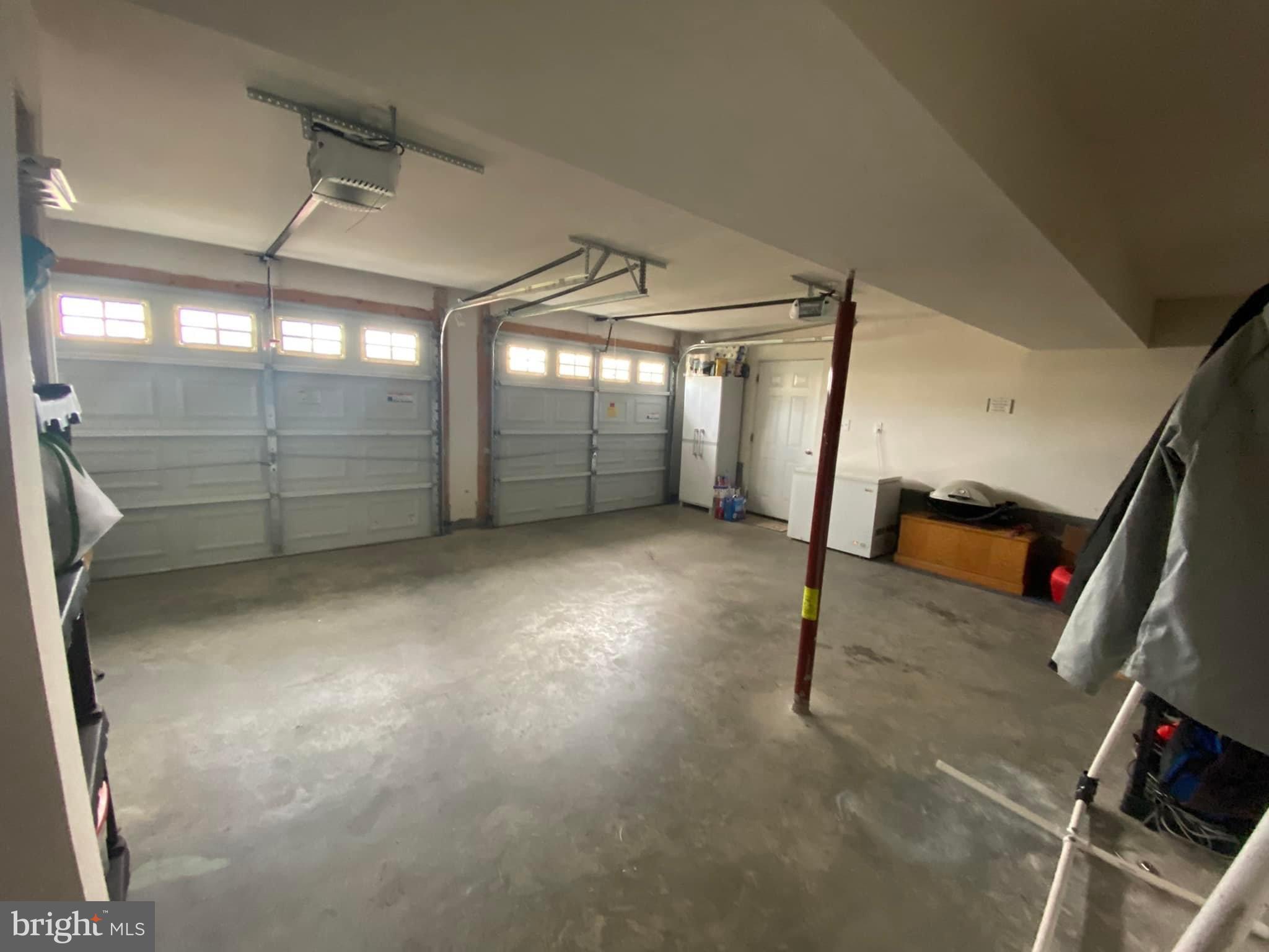 CHESSIE COURT - Residential