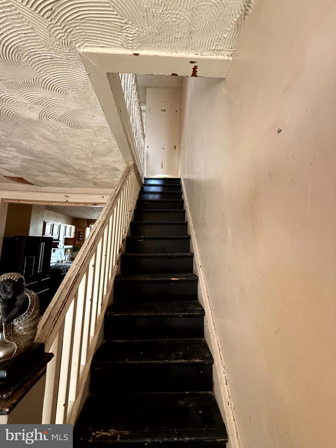 ELWOOD PARK - Residential