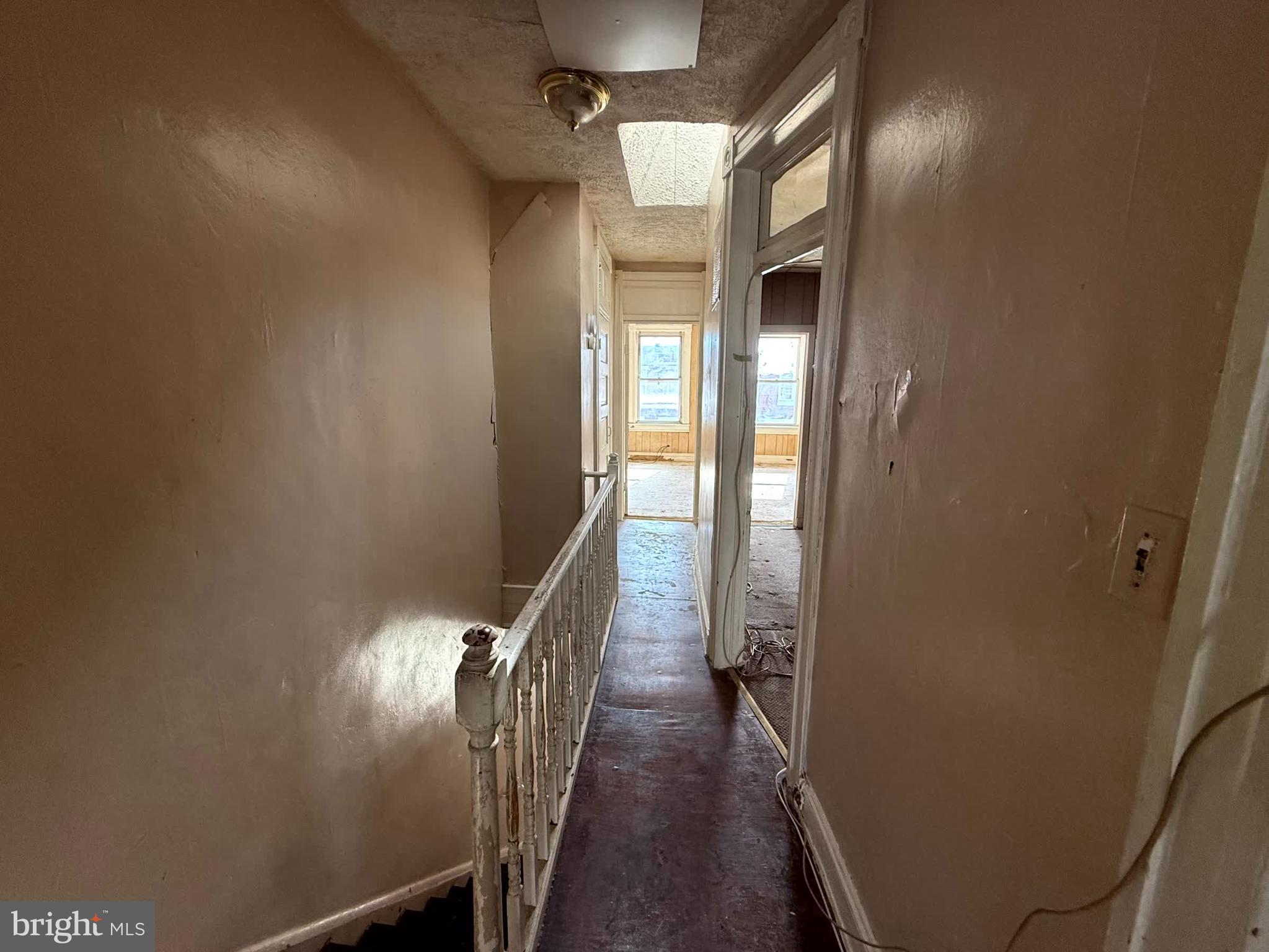 ELWOOD PARK - Residential