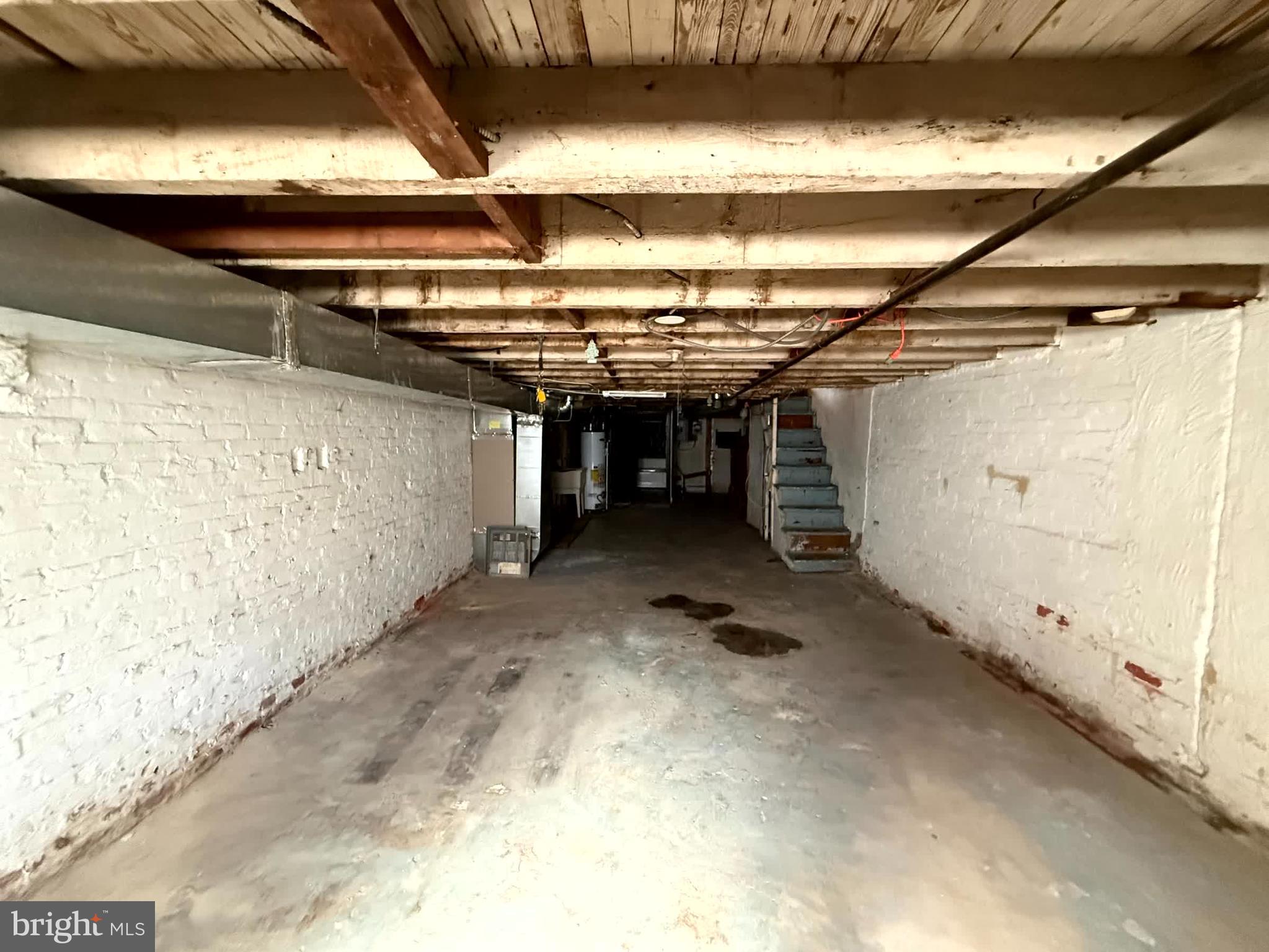 ELWOOD PARK - Residential