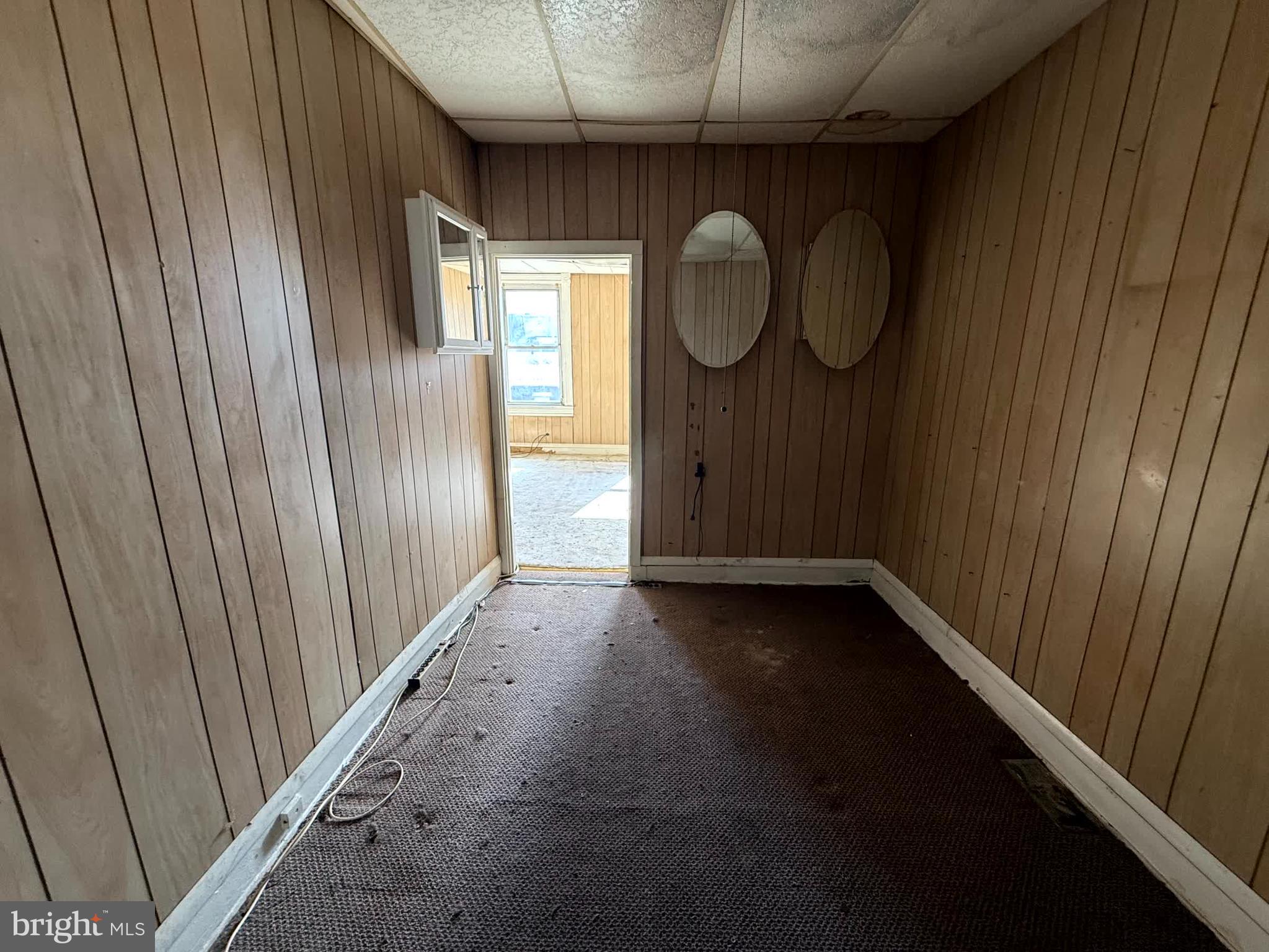 ELWOOD PARK - Residential